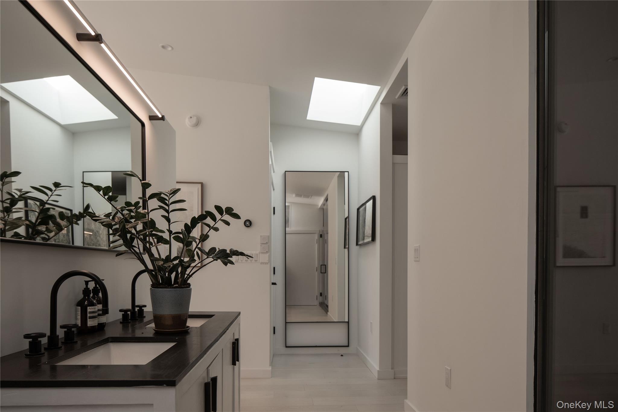 Single Family Warren Columbia County, NY 12534, MLS-925384-17