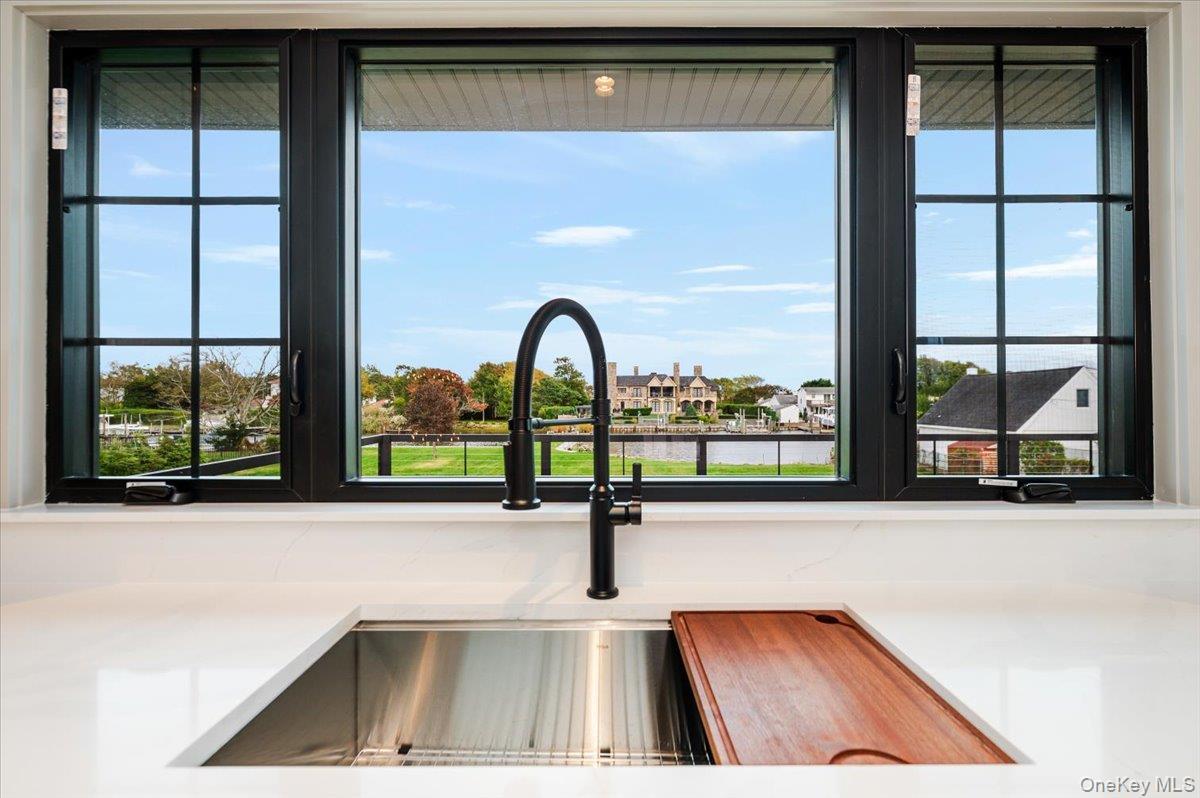 Single Family Bayberry Suffolk County, NY 11751, MLS-925386-11