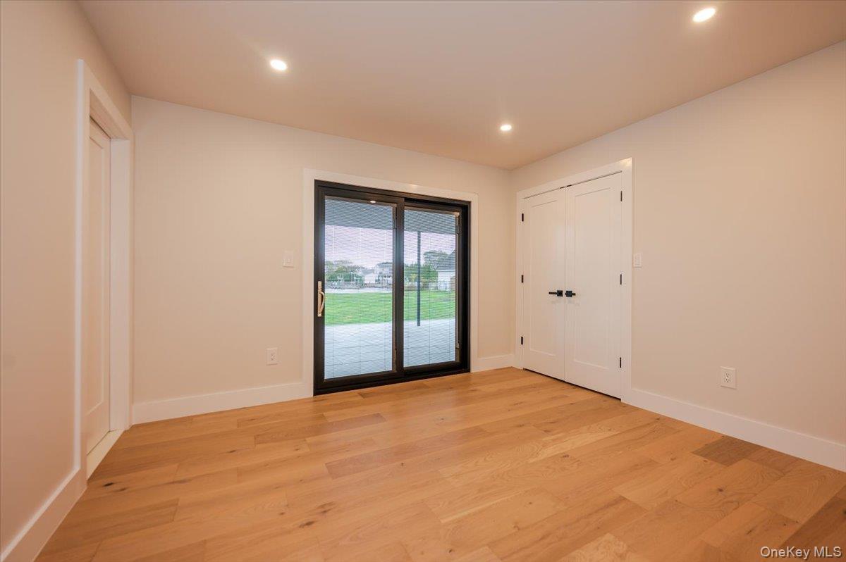 Single Family Bayberry Suffolk County, NY 11751, MLS-925386-17