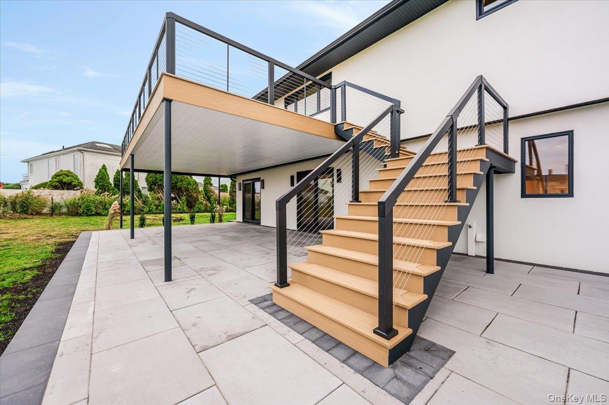 Single Family Bayberry Suffolk County, NY 11751, MLS-925386-27