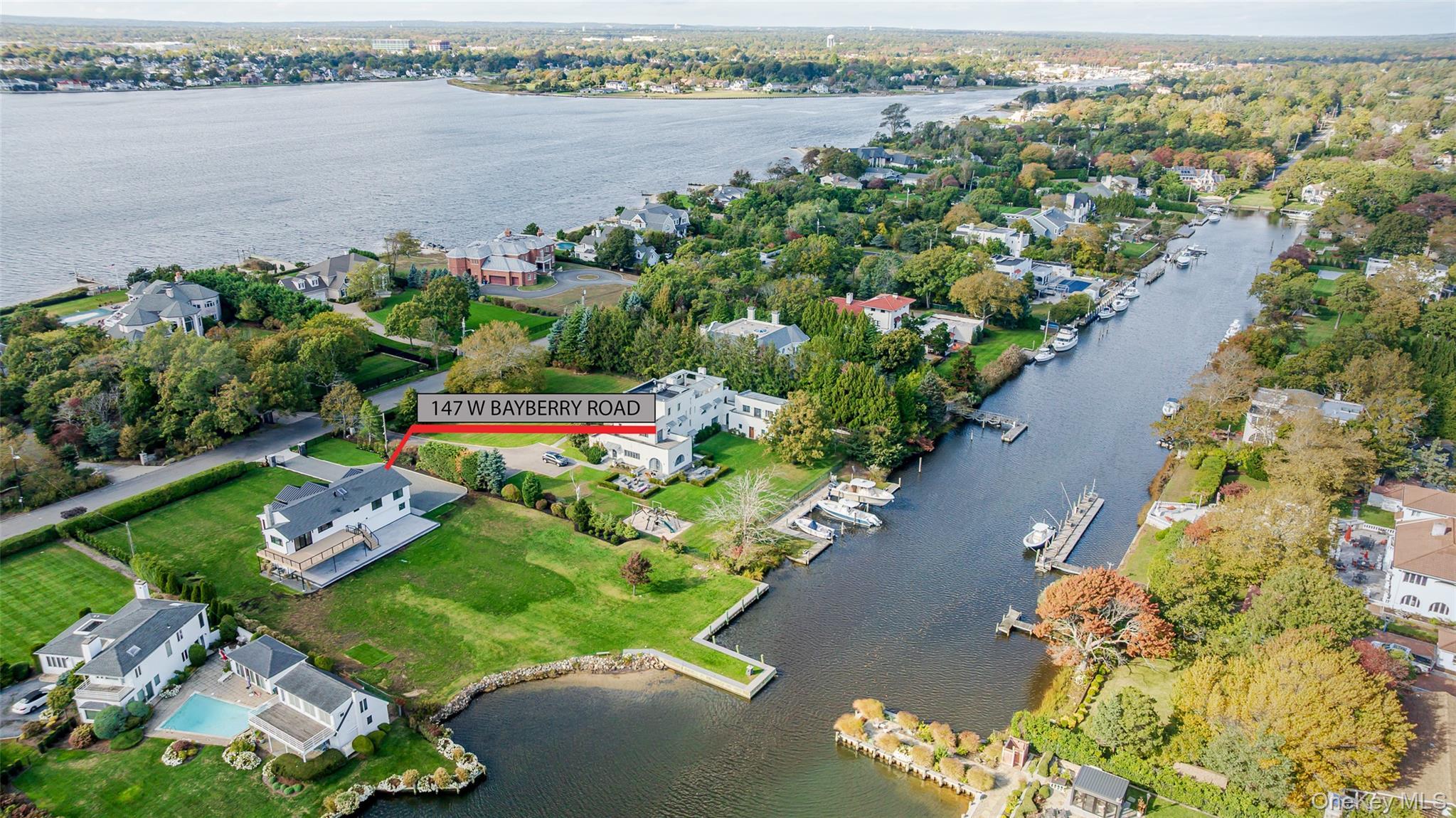 Single Family Bayberry Suffolk County, NY 11751, MLS-925386-31