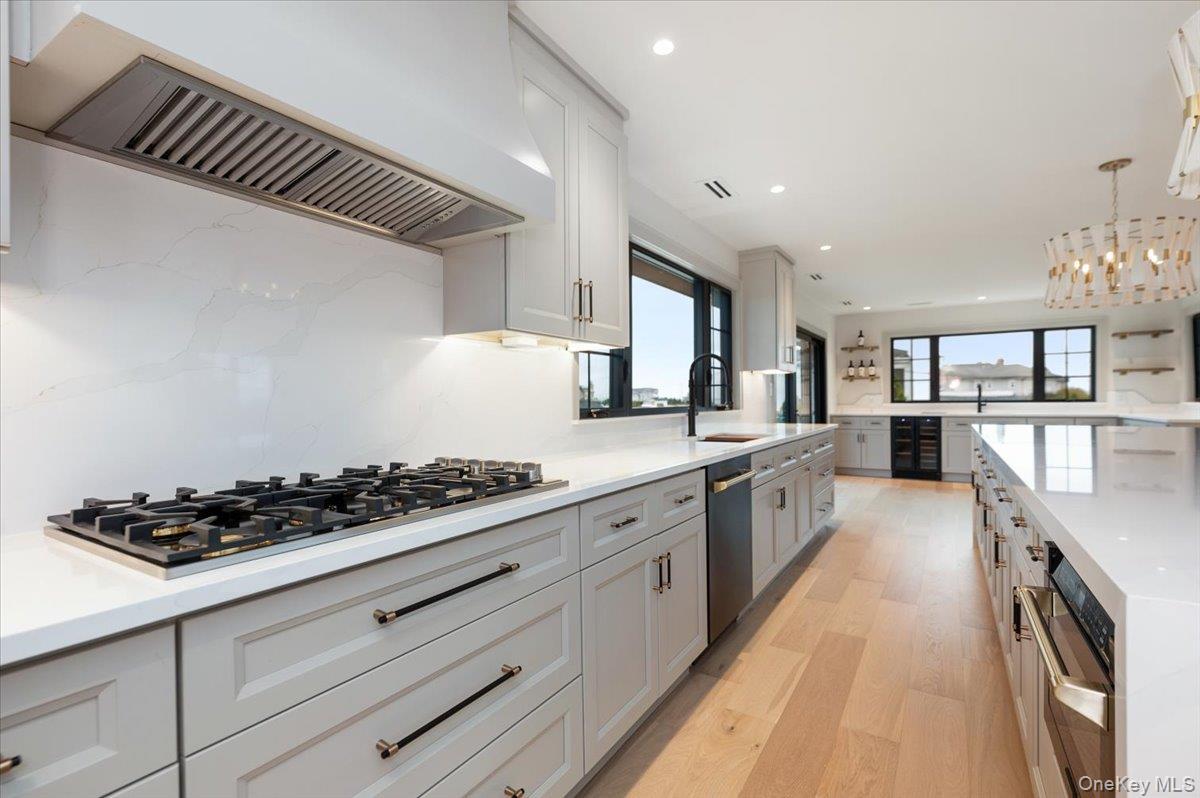 Single Family Bayberry Suffolk County, NY 11751, MLS-925386-9