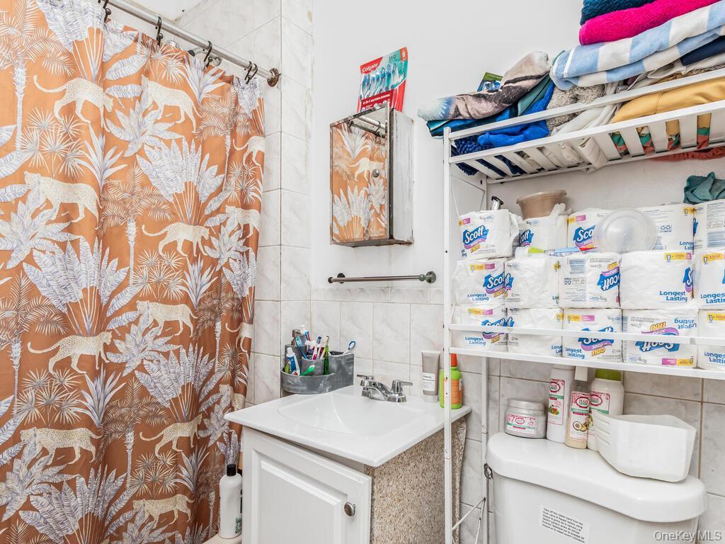 Single Family Arthur Bronx, NY 10457, MLS-925400-8