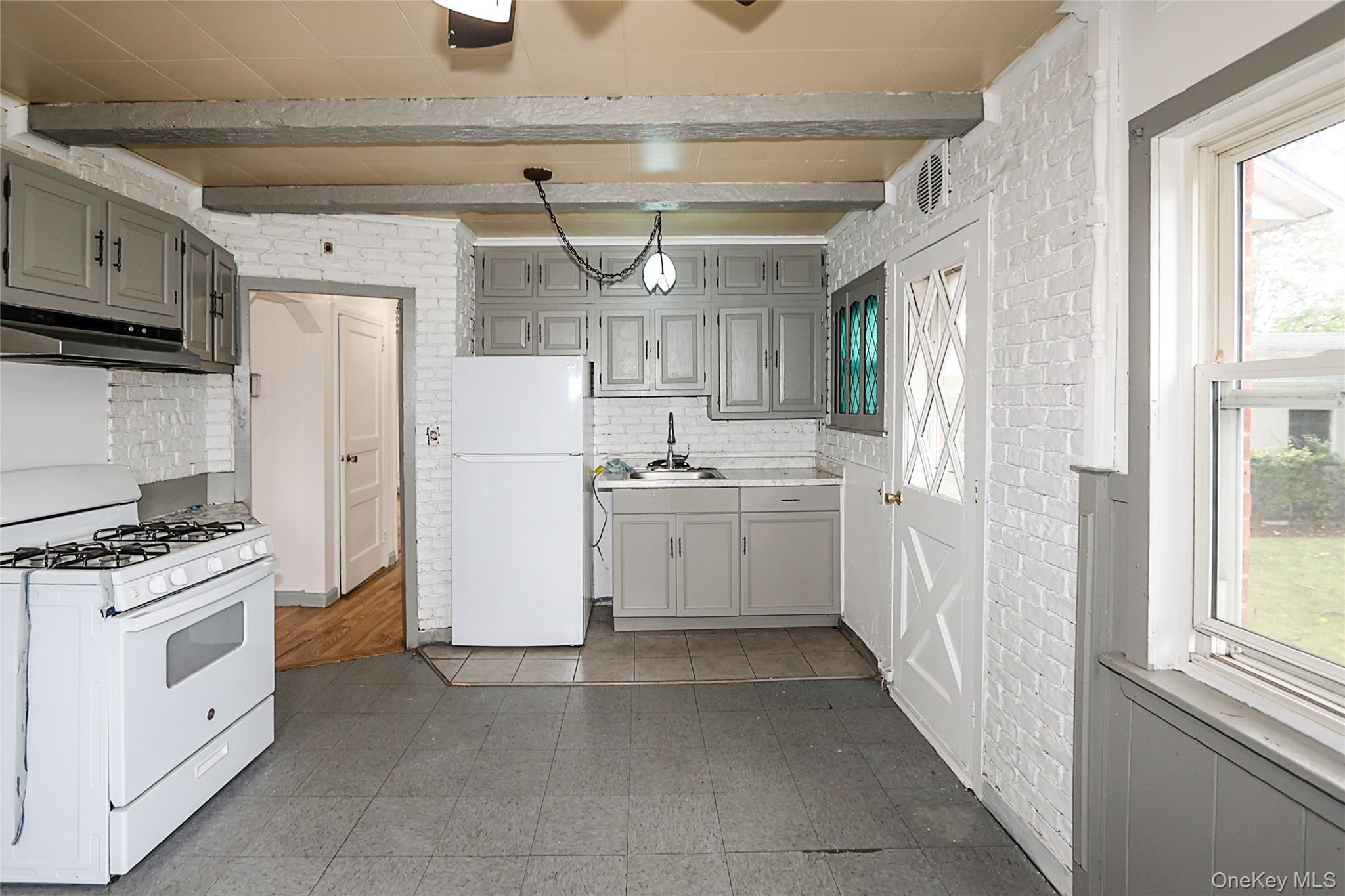 Single Family Cherry  Nassau County, NY 11514, MLS-925418-11