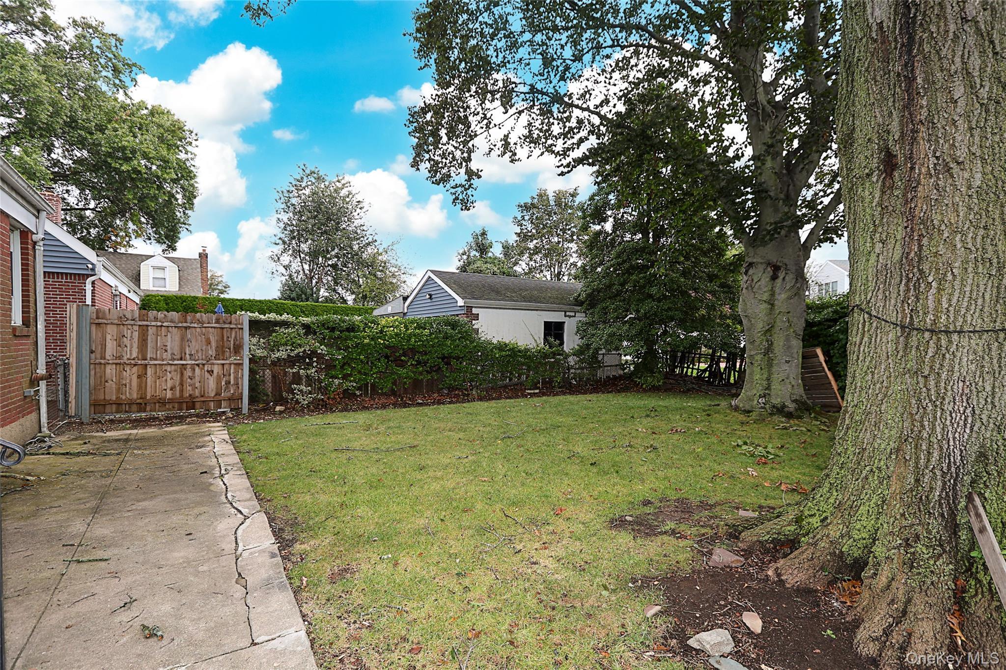 Single Family Cherry  Nassau County, NY 11514, MLS-925418-24