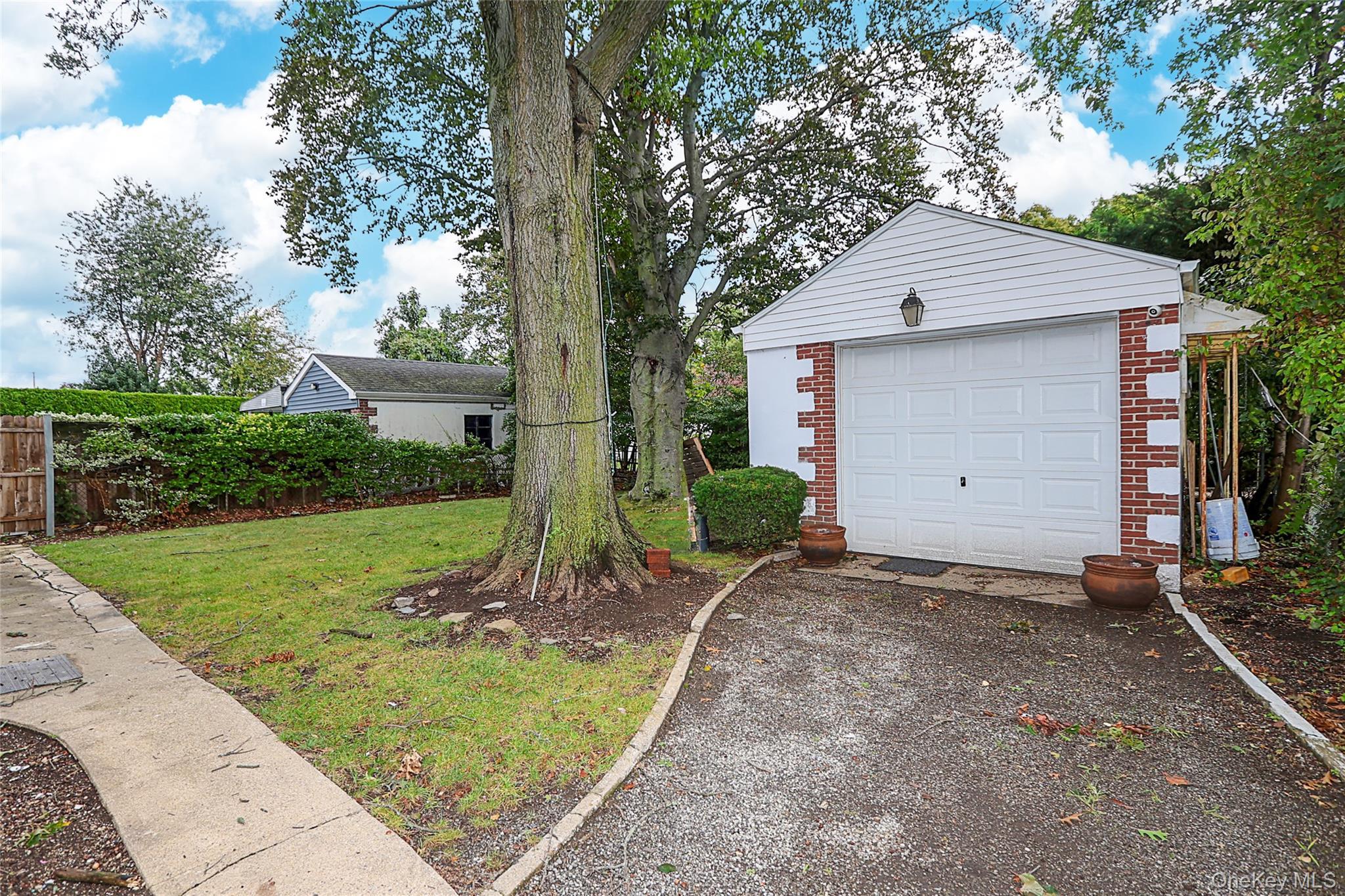 Single Family Cherry  Nassau County, NY 11514, MLS-925418-25