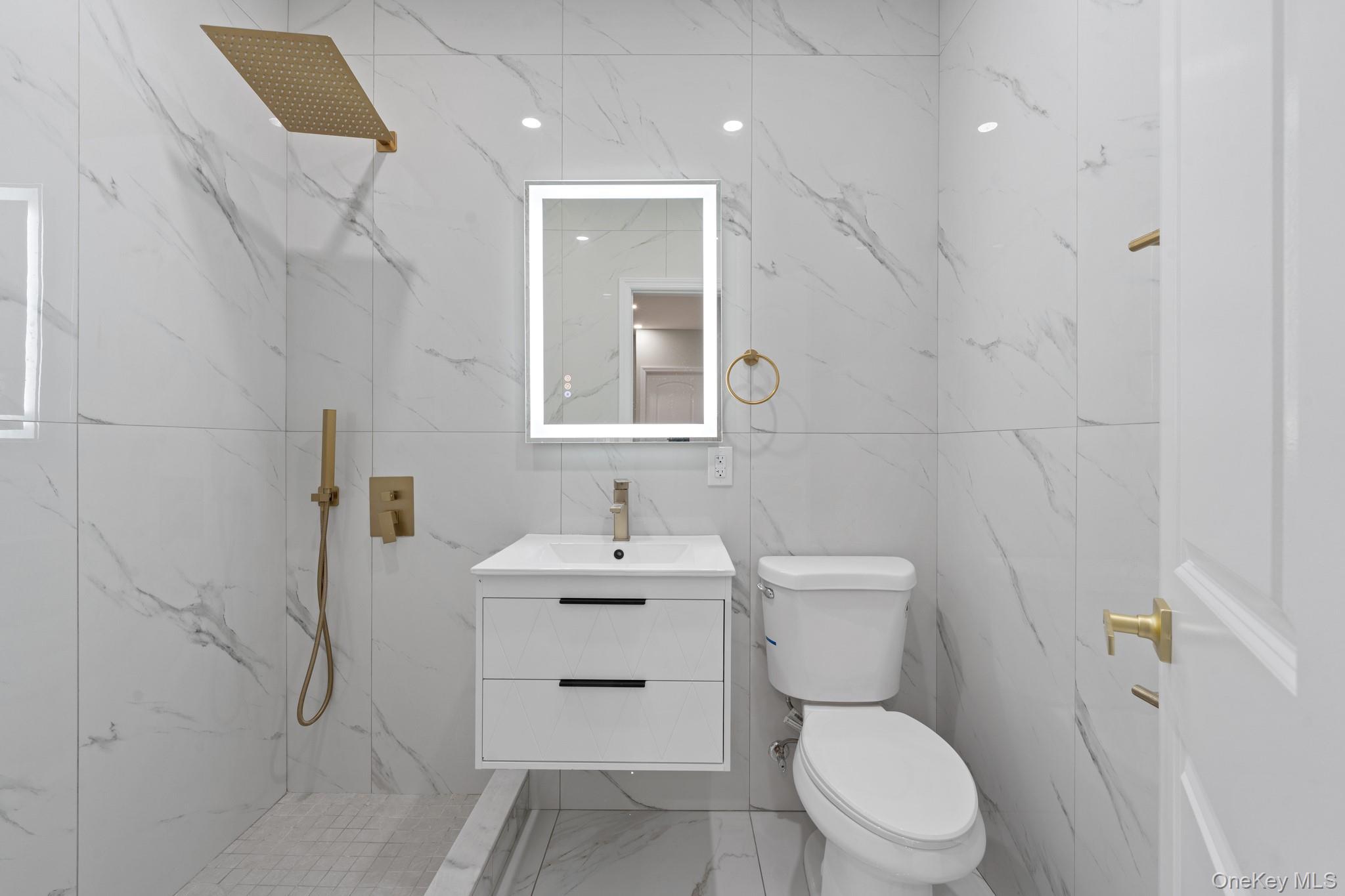 Single Family Tenbroeck  Bronx, NY 10469, MLS-925429-11