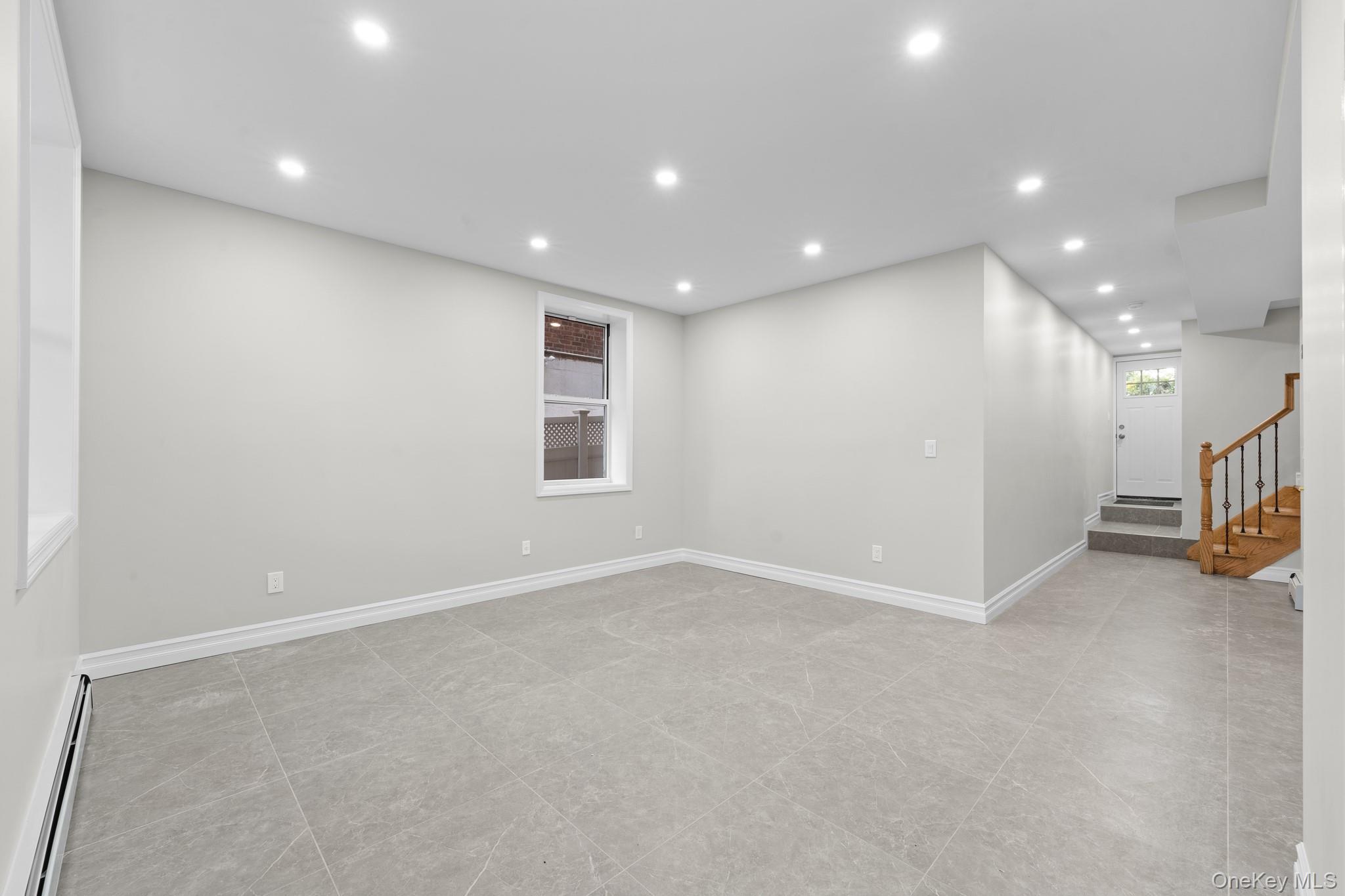 Single Family Tenbroeck  Bronx, NY 10469, MLS-925429-16