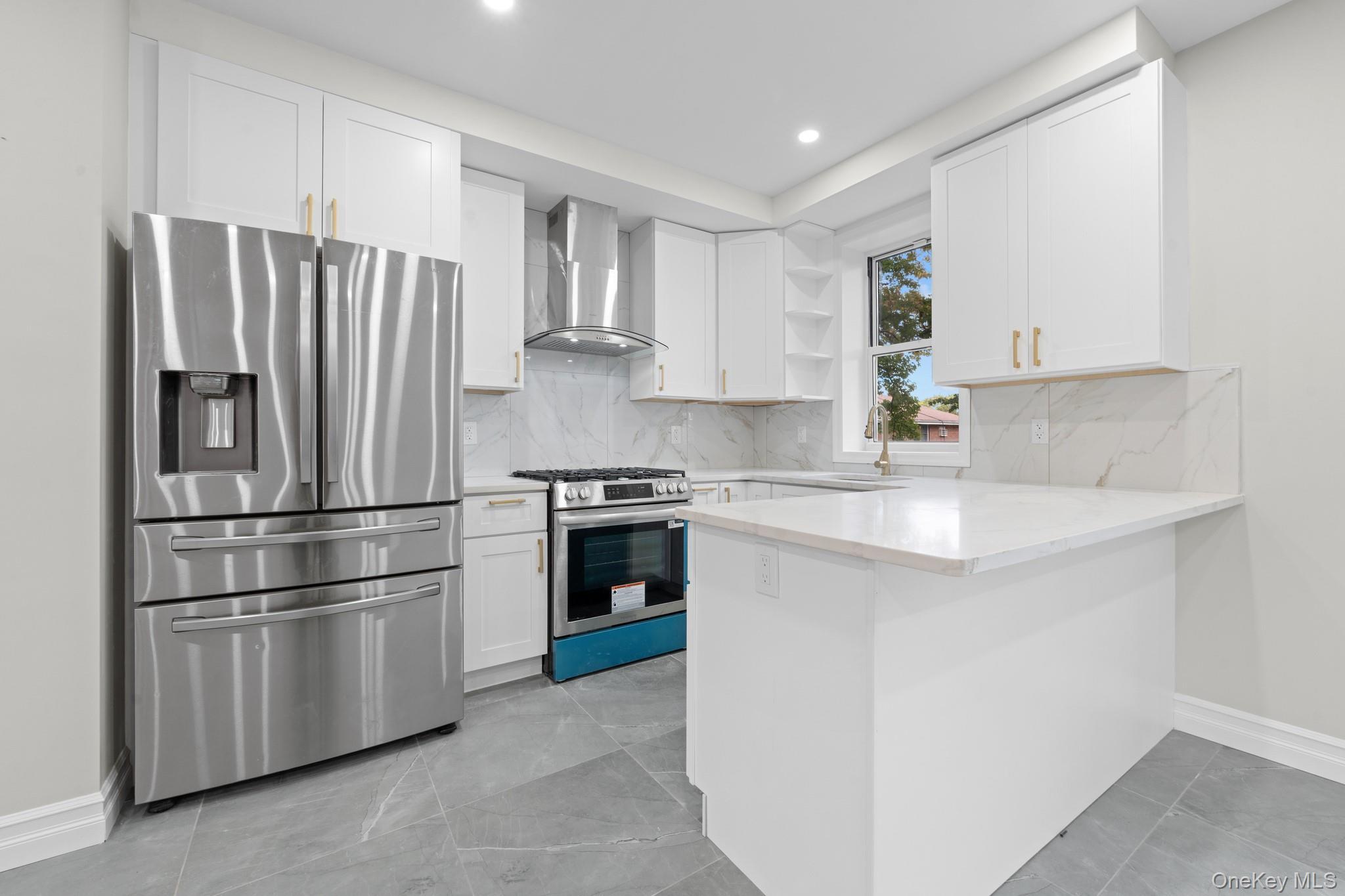 Single Family Tenbroeck  Bronx, NY 10469, MLS-925429-2