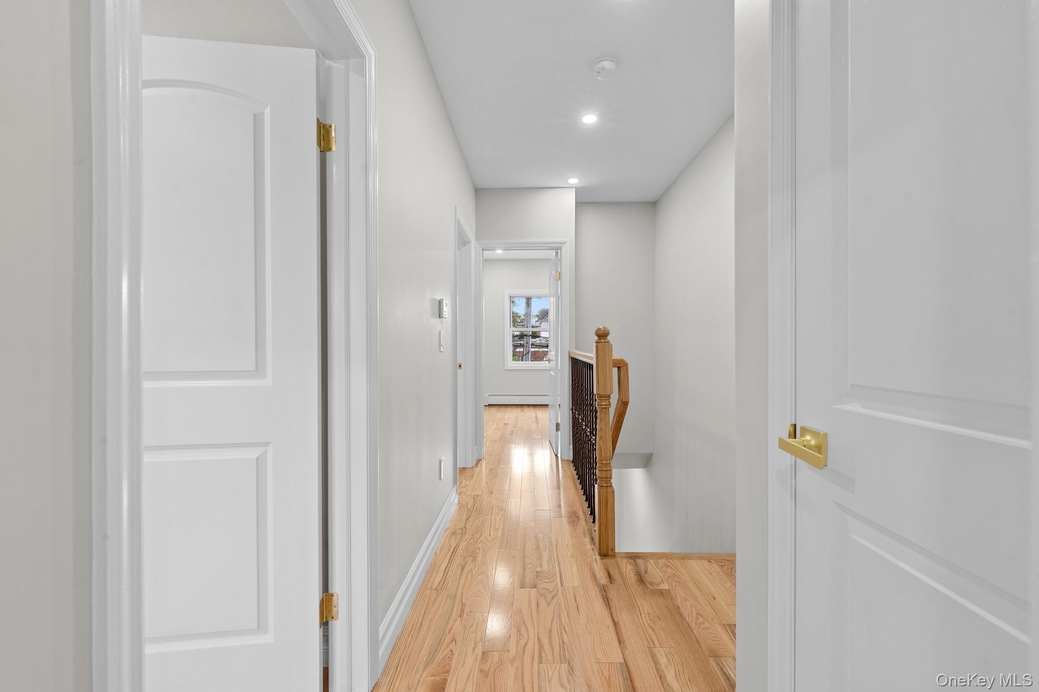 Single Family Tenbroeck  Bronx, NY 10469, MLS-925429-8