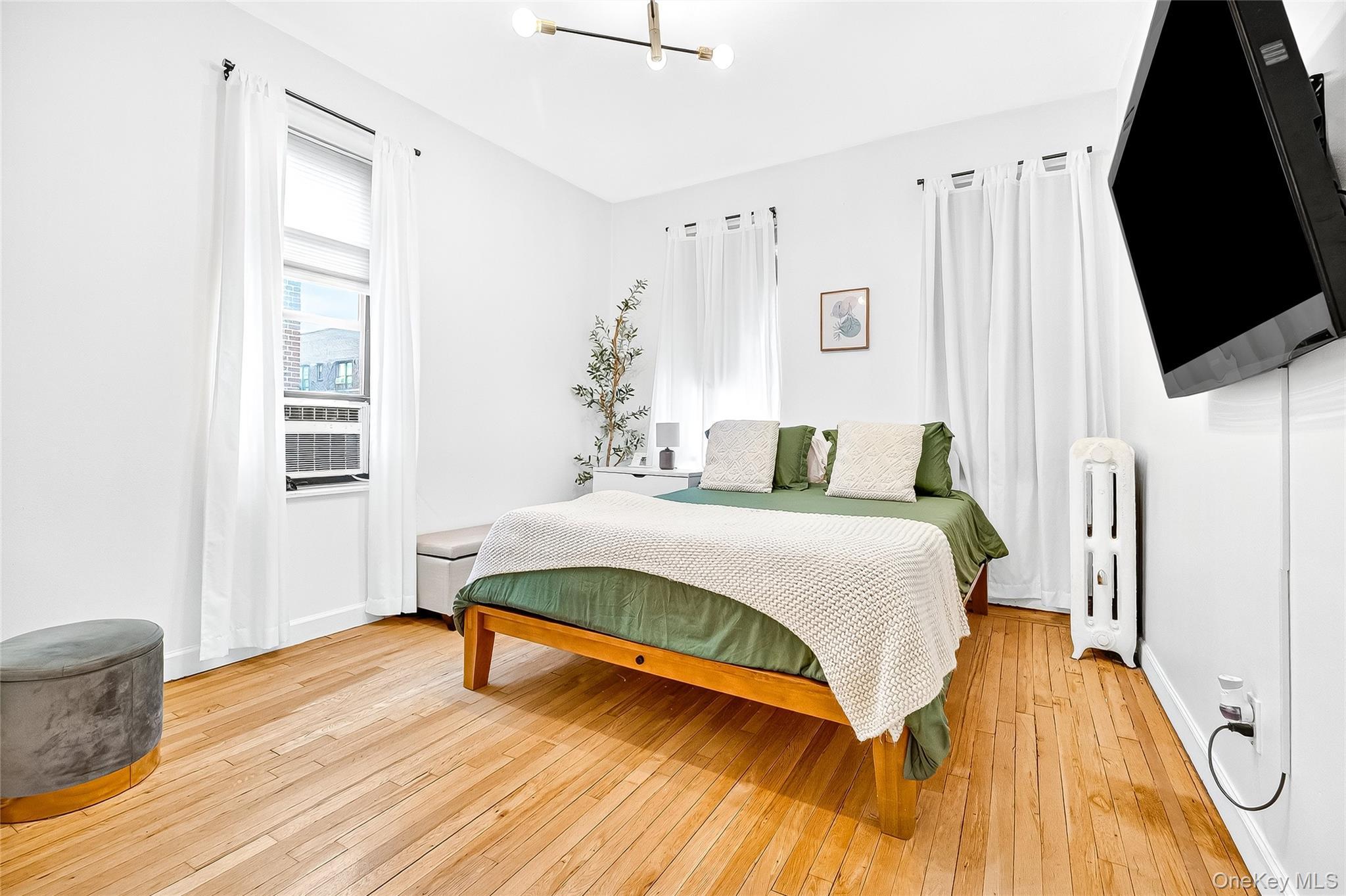 Coop Lafontaine  Bronx, NY 10457, MLS-925436-26