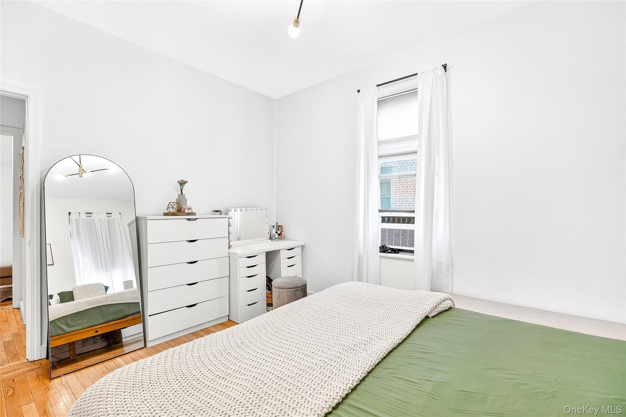 Coop Lafontaine  Bronx, NY 10457, MLS-925436-30