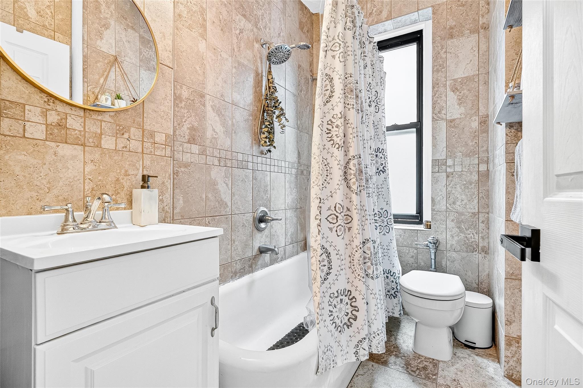 Coop Lafontaine  Bronx, NY 10457, MLS-925436-31