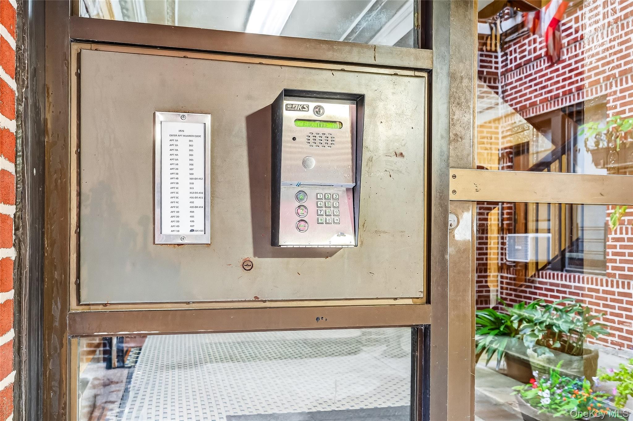 Coop Lafontaine  Bronx, NY 10457, MLS-925436-7