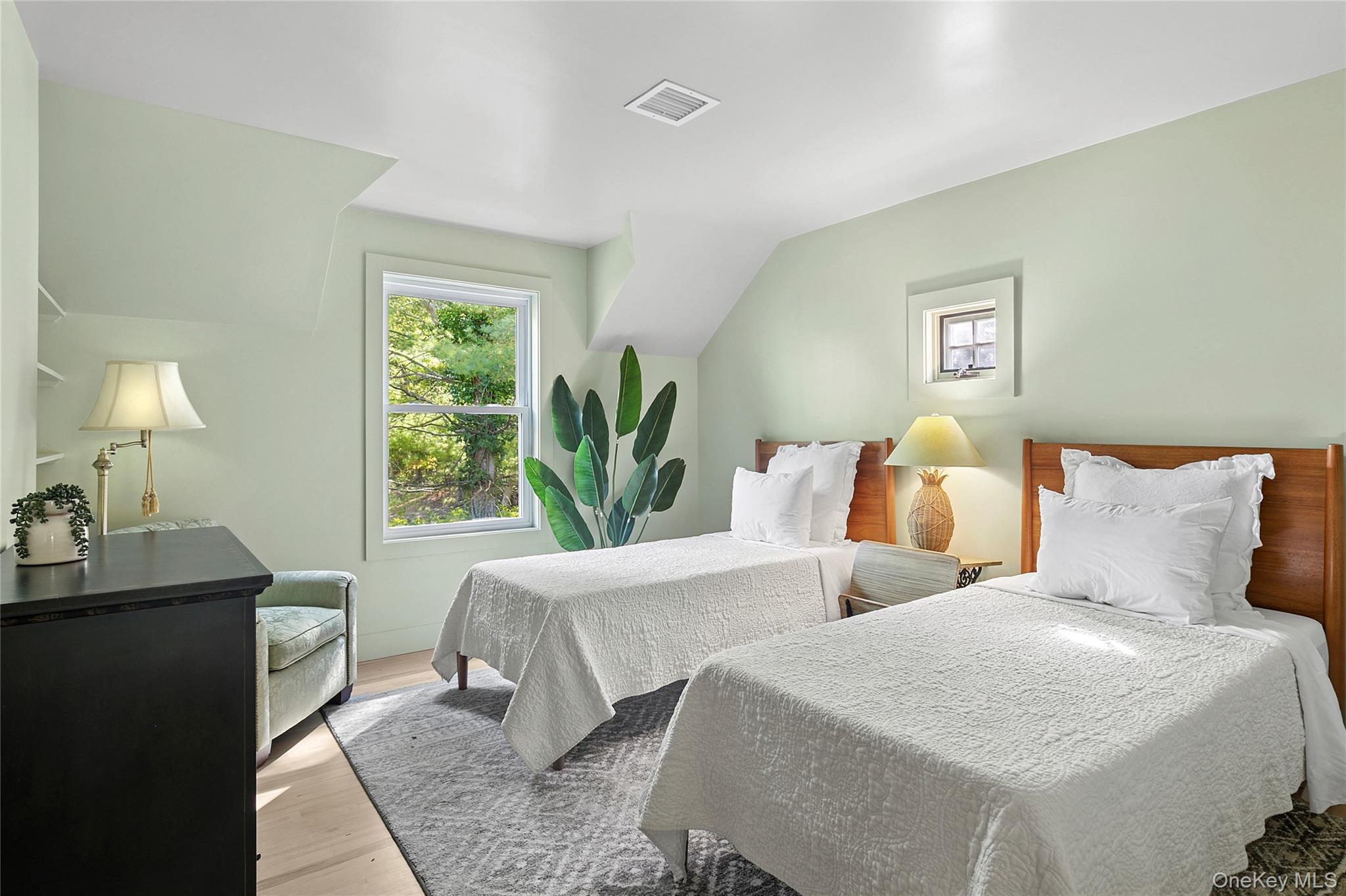 Single Family East Gate Suffolk County, NY 11975, MLS-925463-17