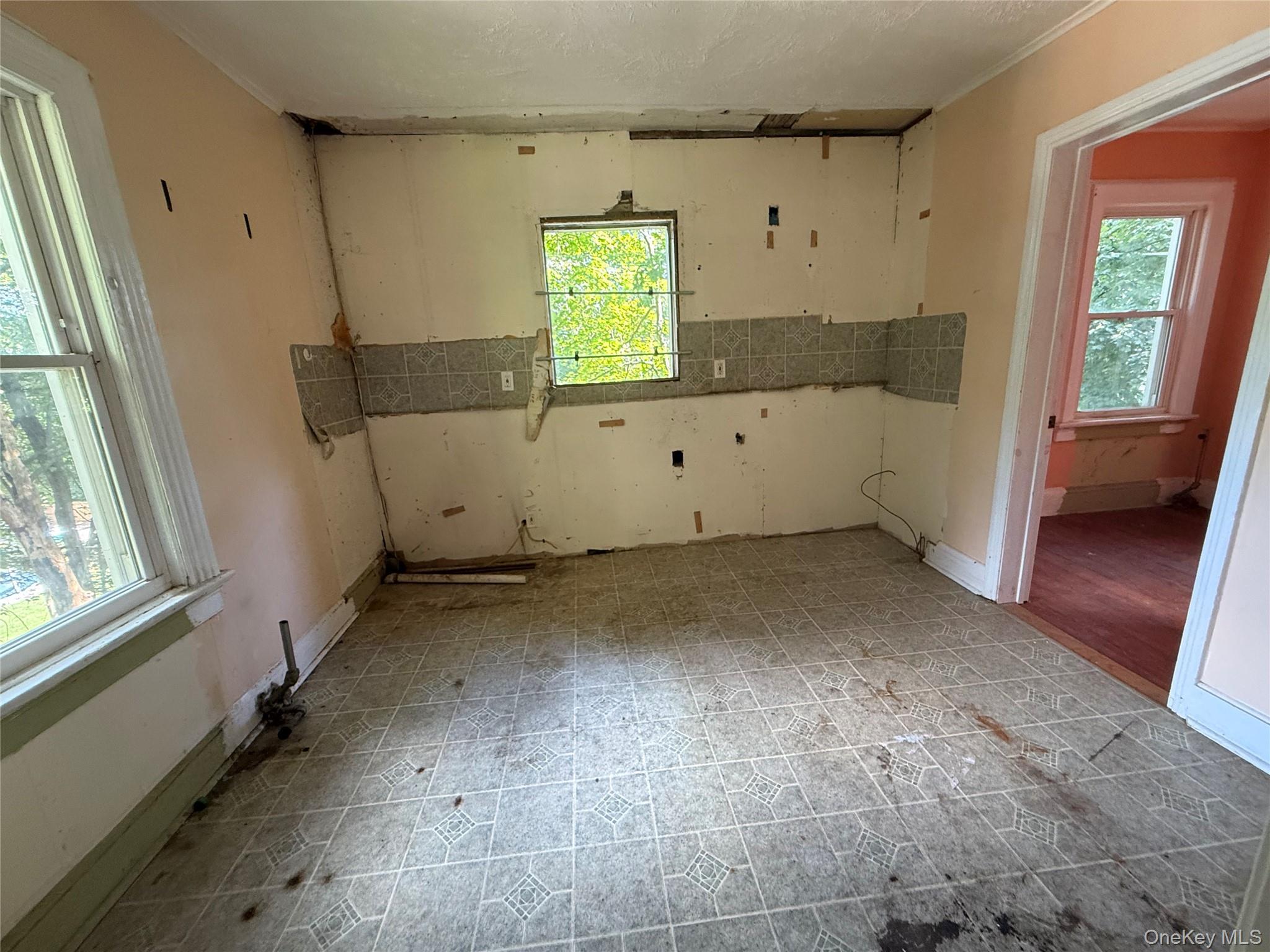 Single Family Old Crompond Westchester County, NY 10567, MLS-925465-14