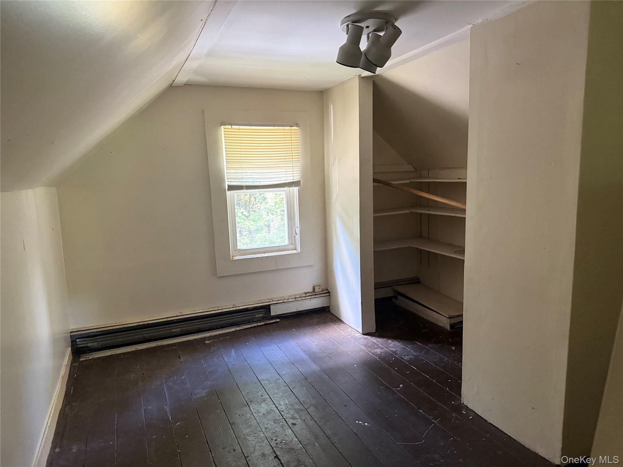 Single Family Old Crompond Westchester County, NY 10567, MLS-925465-16