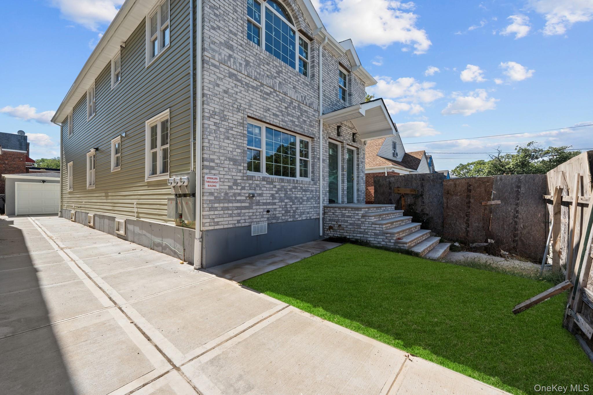 Single Family 134th Queens, NY 11413, MLS-925469-15