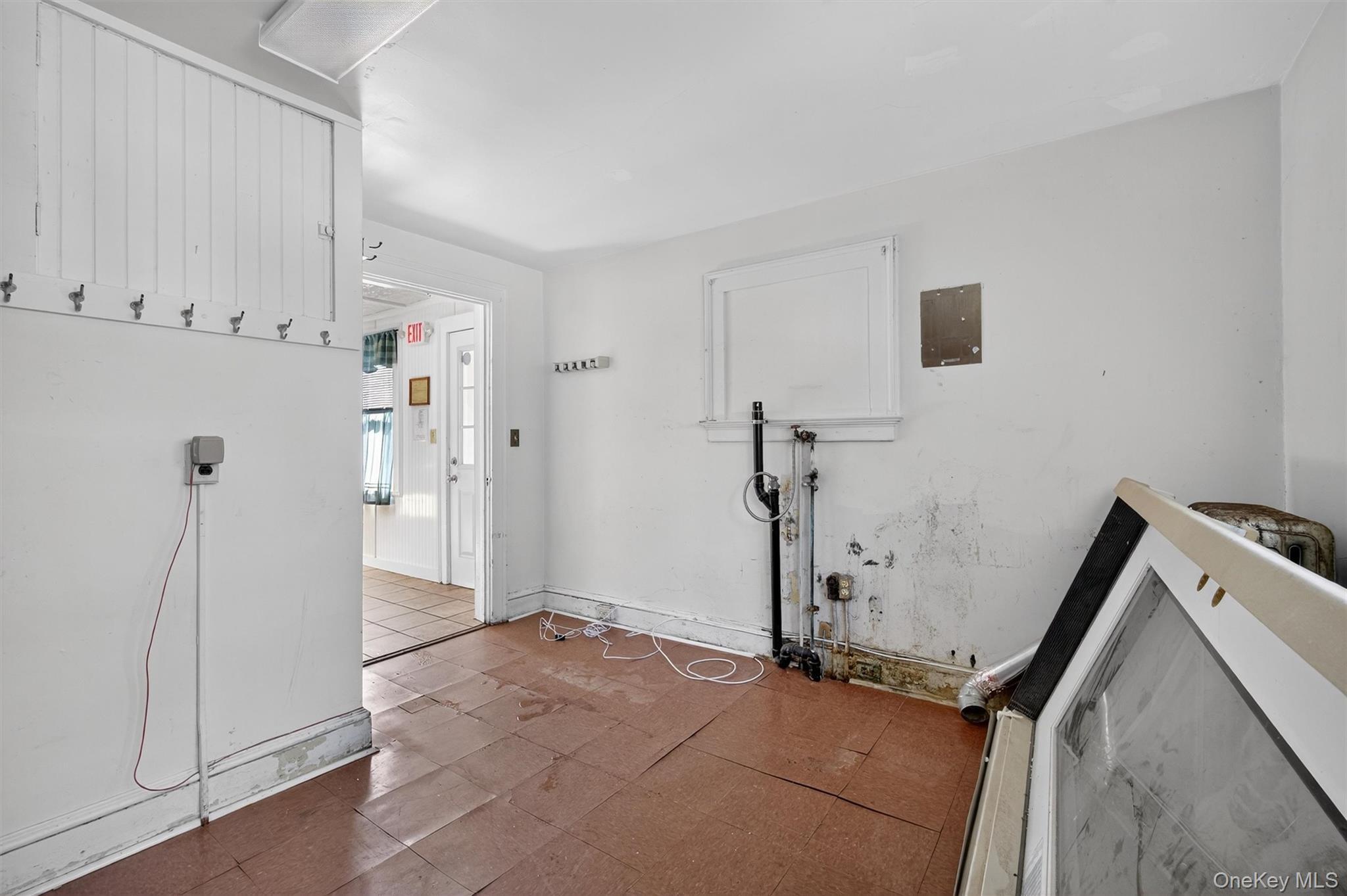 Single Family Angola Orange County, NY 12518, MLS-925475-21