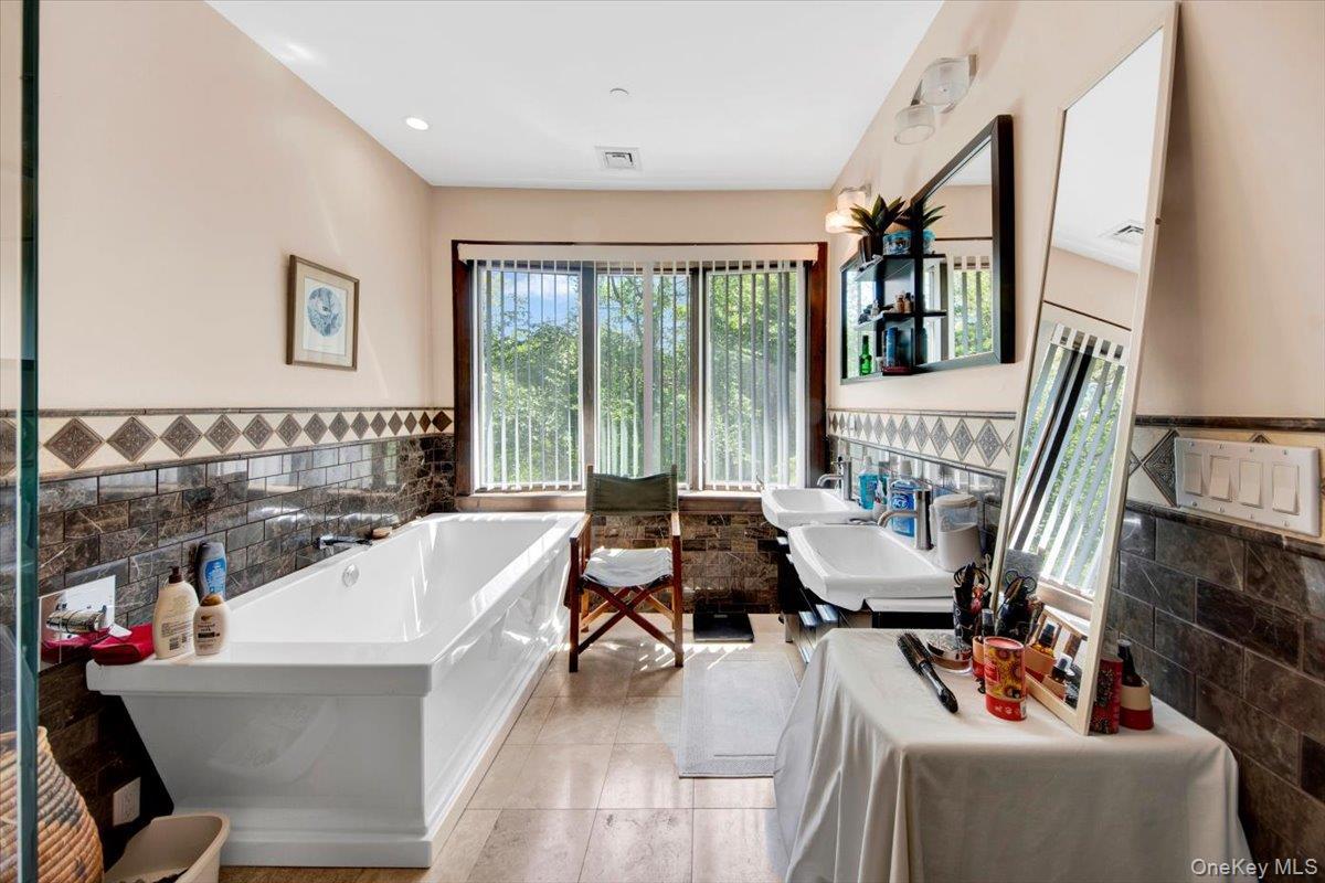 Single Family Sunset  Westchester County, NY 10530, MLS-925476-25