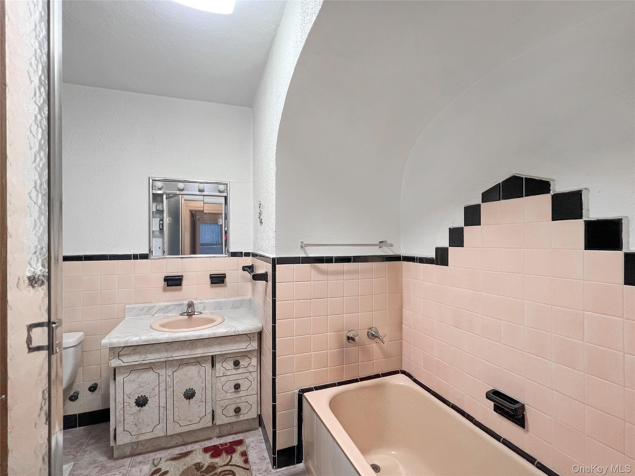 Single Family Utopia Parkway Queens, NY 11358, MLS-925477-9