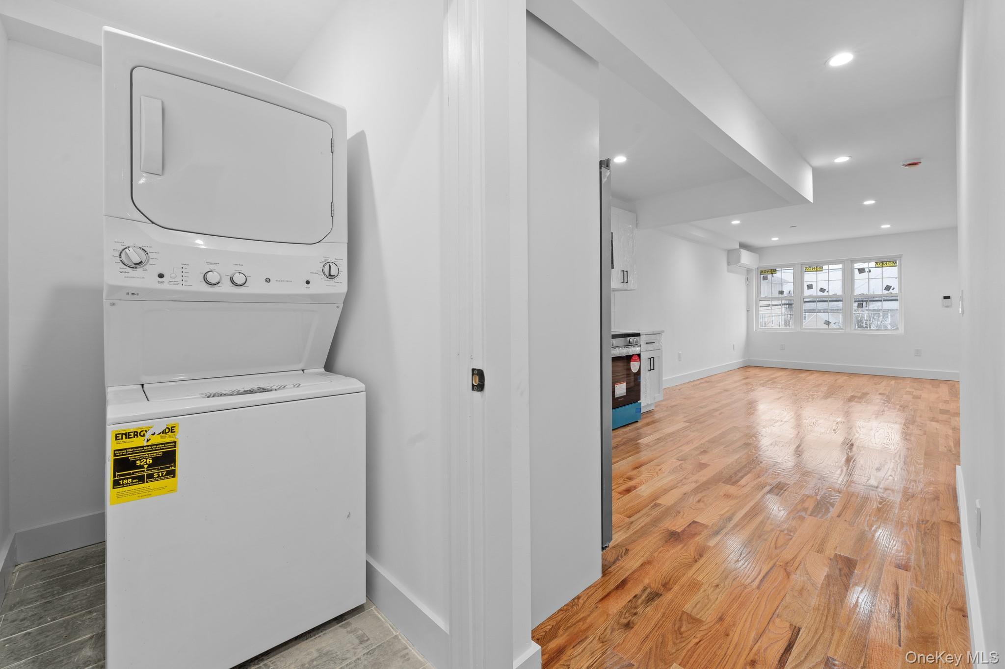 Single Family Hessler  Queens, NY 11692, MLS-925493-3