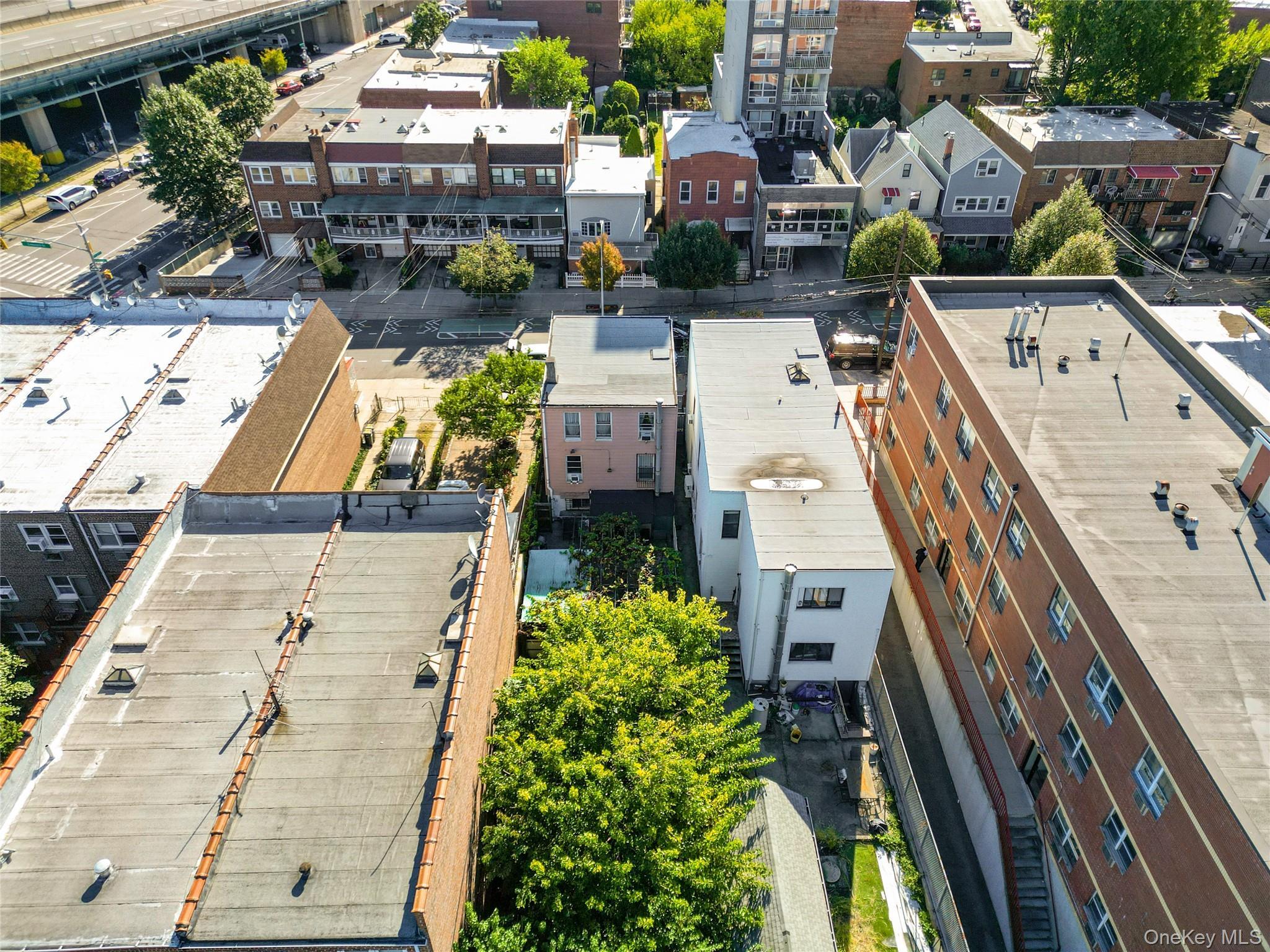 Single Family Crescent Queens, NY 11102, MLS-925496-6