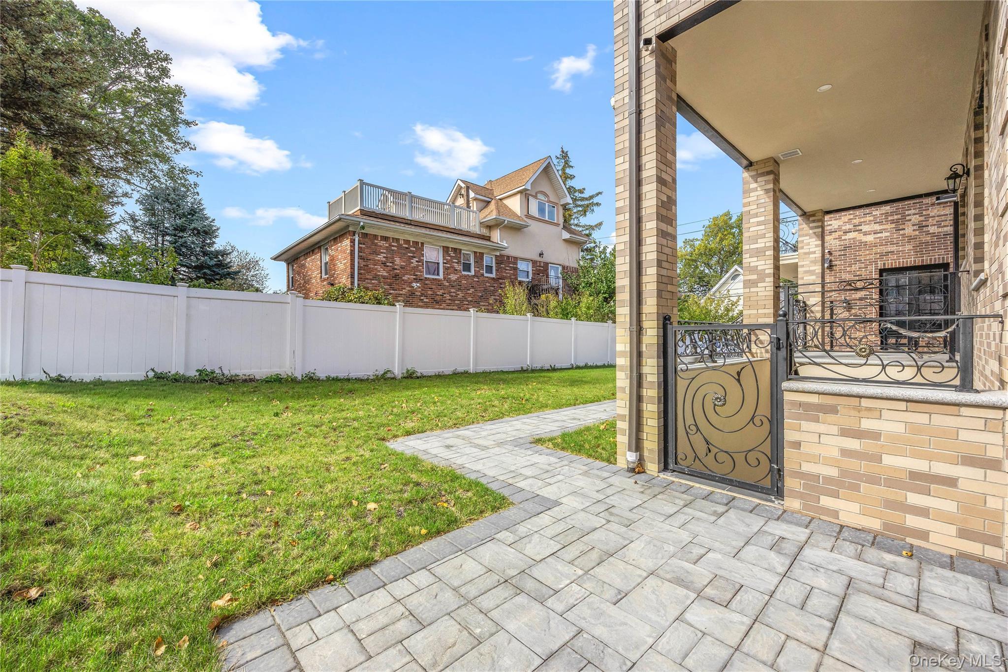 Single Family 221st  Queens, NY 11361, MLS-925520-41