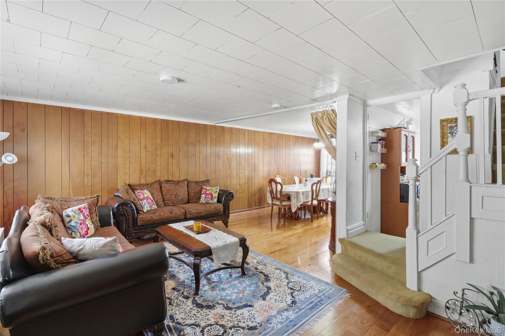 Single Family 207th Queens, NY 11427, MLS-925529-5