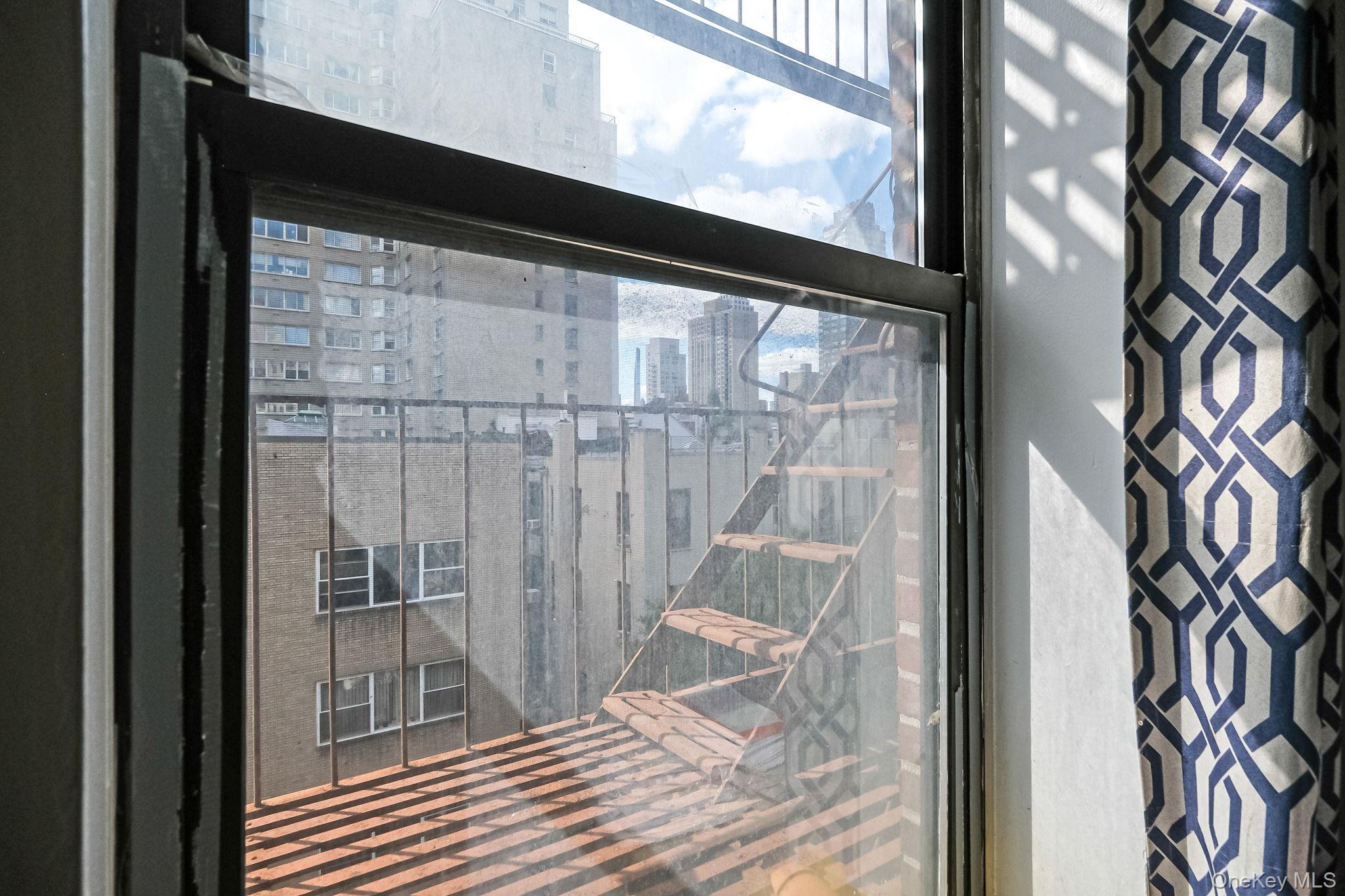 Coop E 87th Manhattan, NY 10128, MLS-925532-13