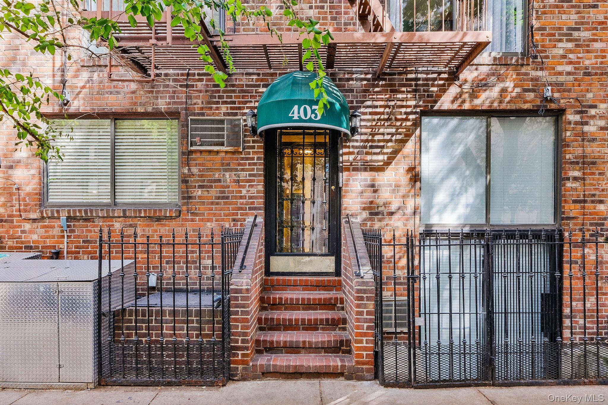 Coop E 87th Manhattan, NY 10128, MLS-925532-16