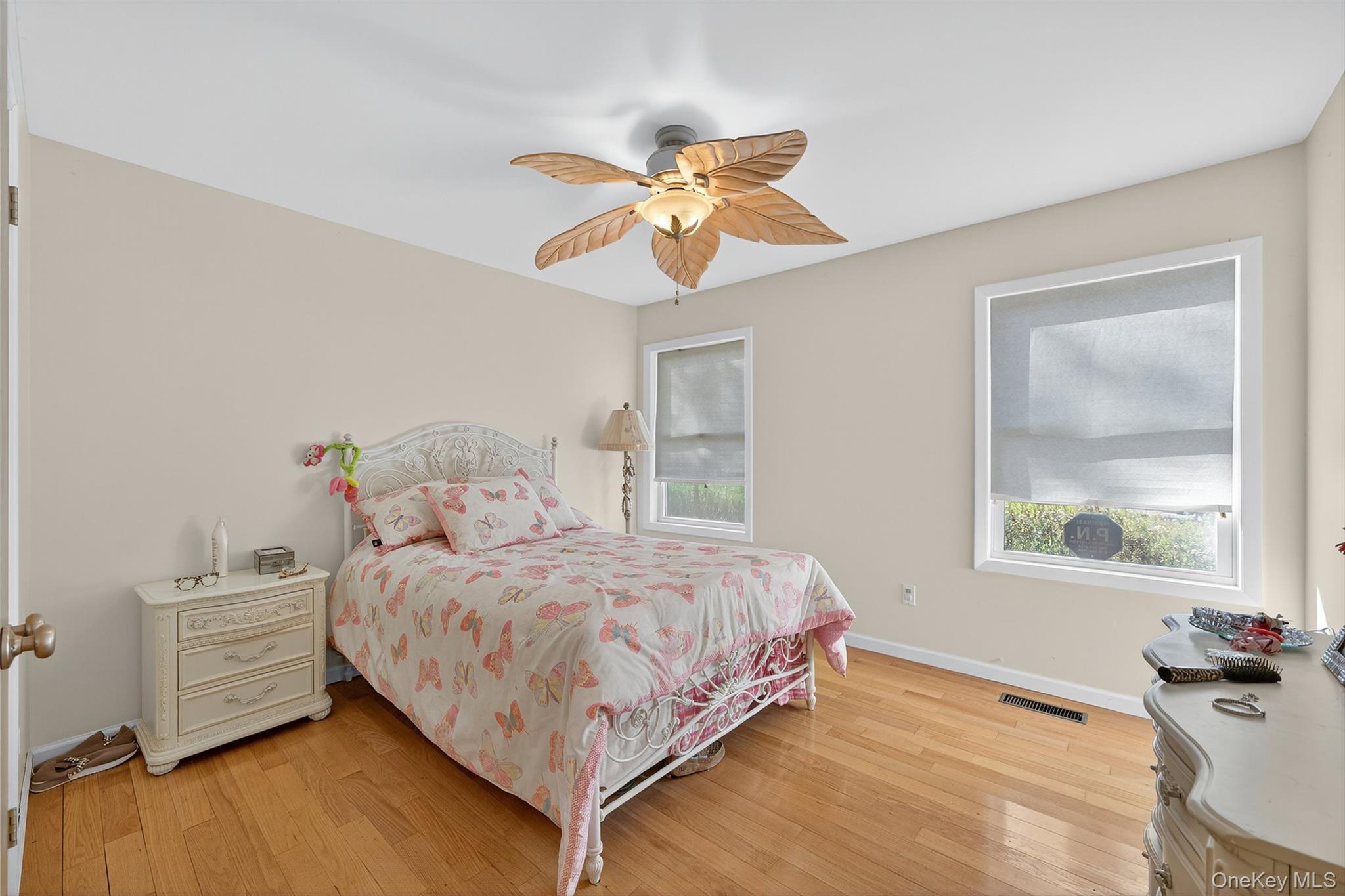 Single Family Sackett Lake  Sullivan County, NY 12701, MLS-925536-22