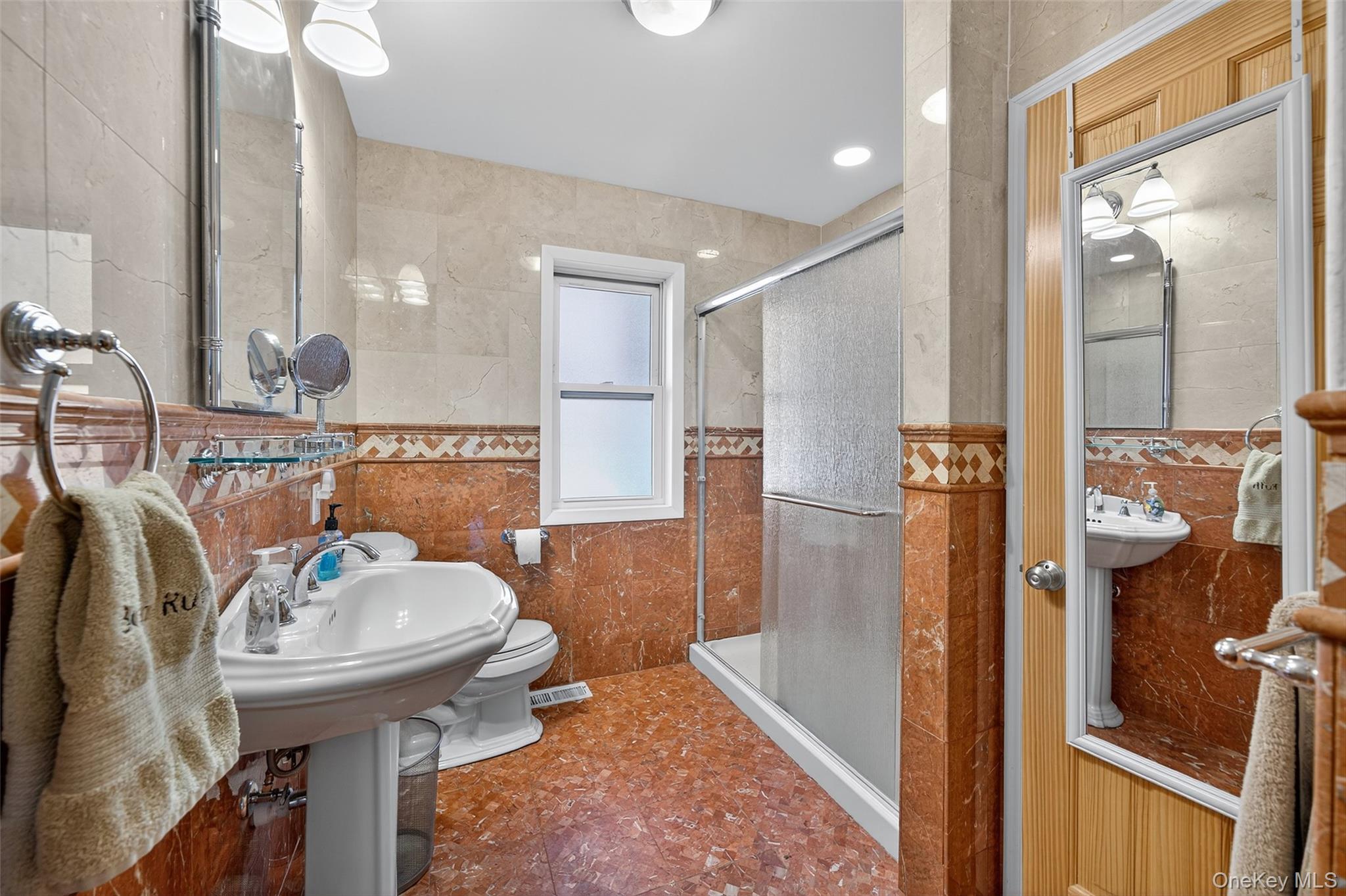 Single Family Sackett Lake  Sullivan County, NY 12701, MLS-925536-24