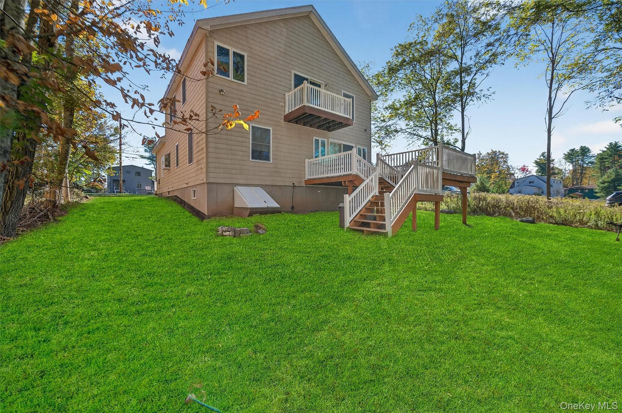 Single Family Sackett Lake  Sullivan County, NY 12701, MLS-925536-38