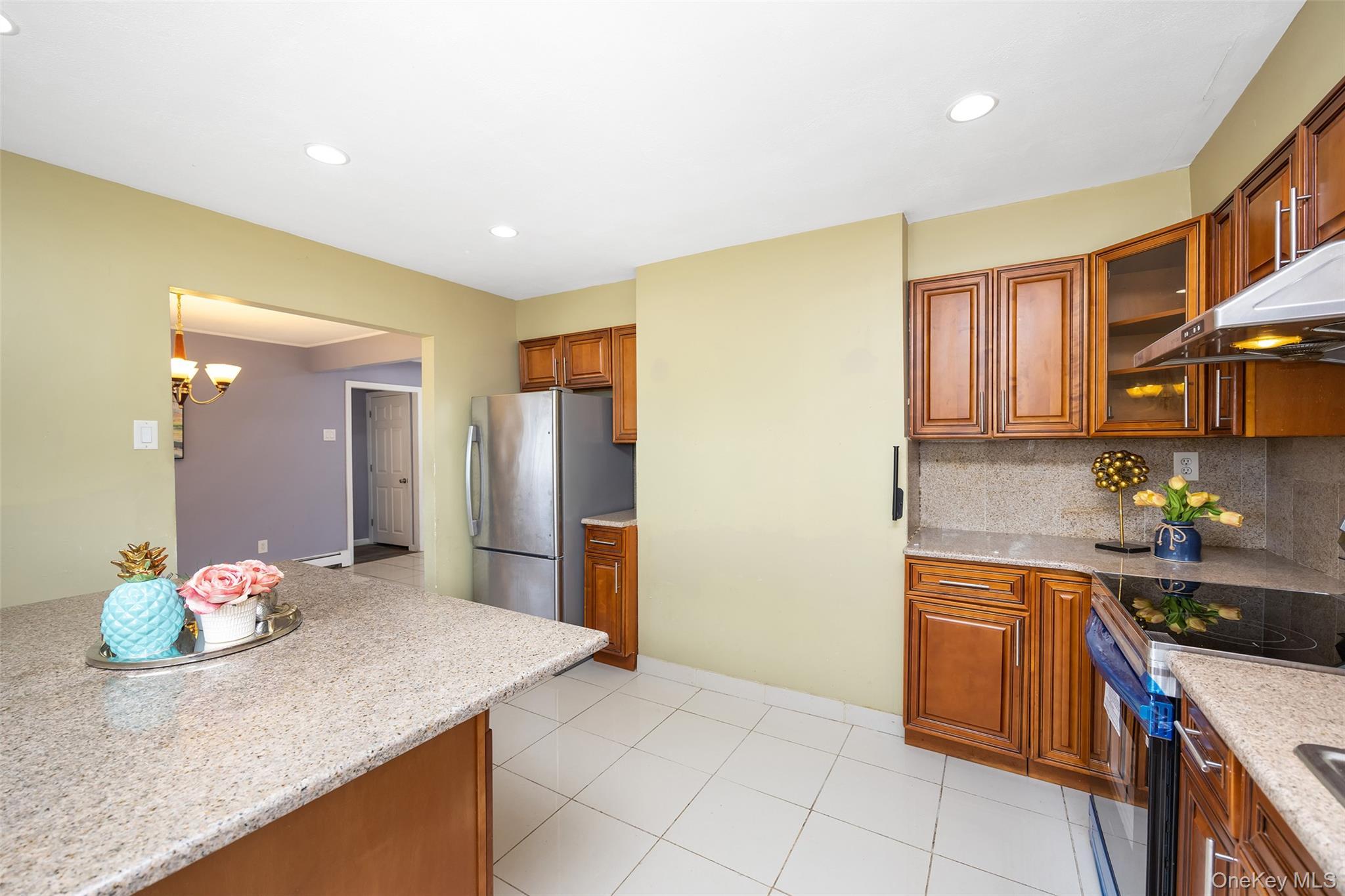 Single Family Sprucewood  Nassau County, NY 11756, MLS-925547-15