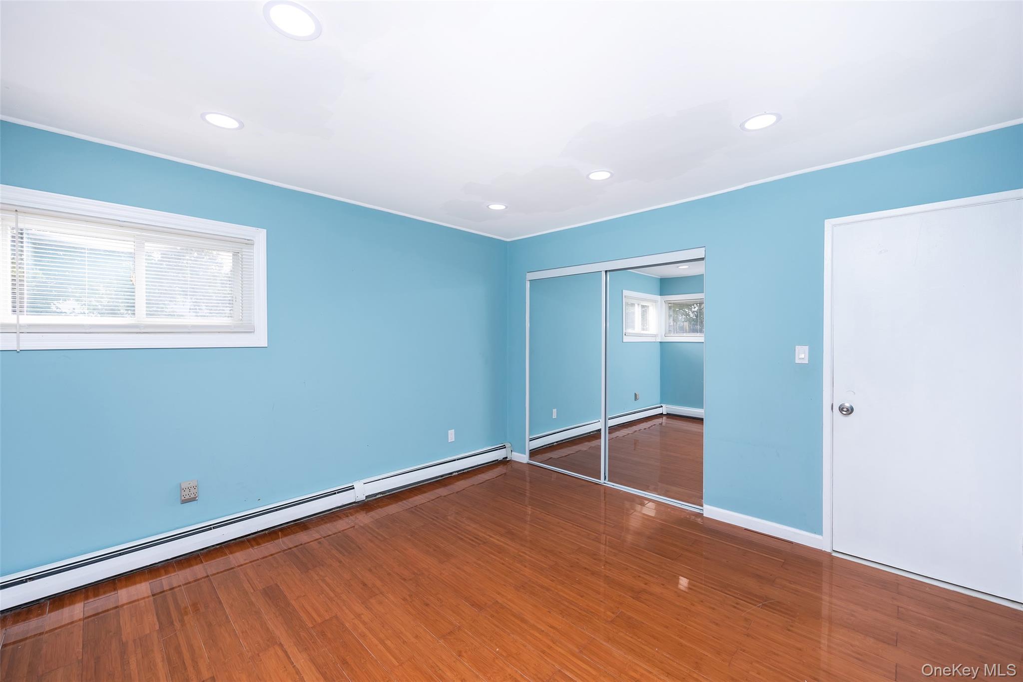 Single Family Sprucewood  Nassau County, NY 11756, MLS-925547-17