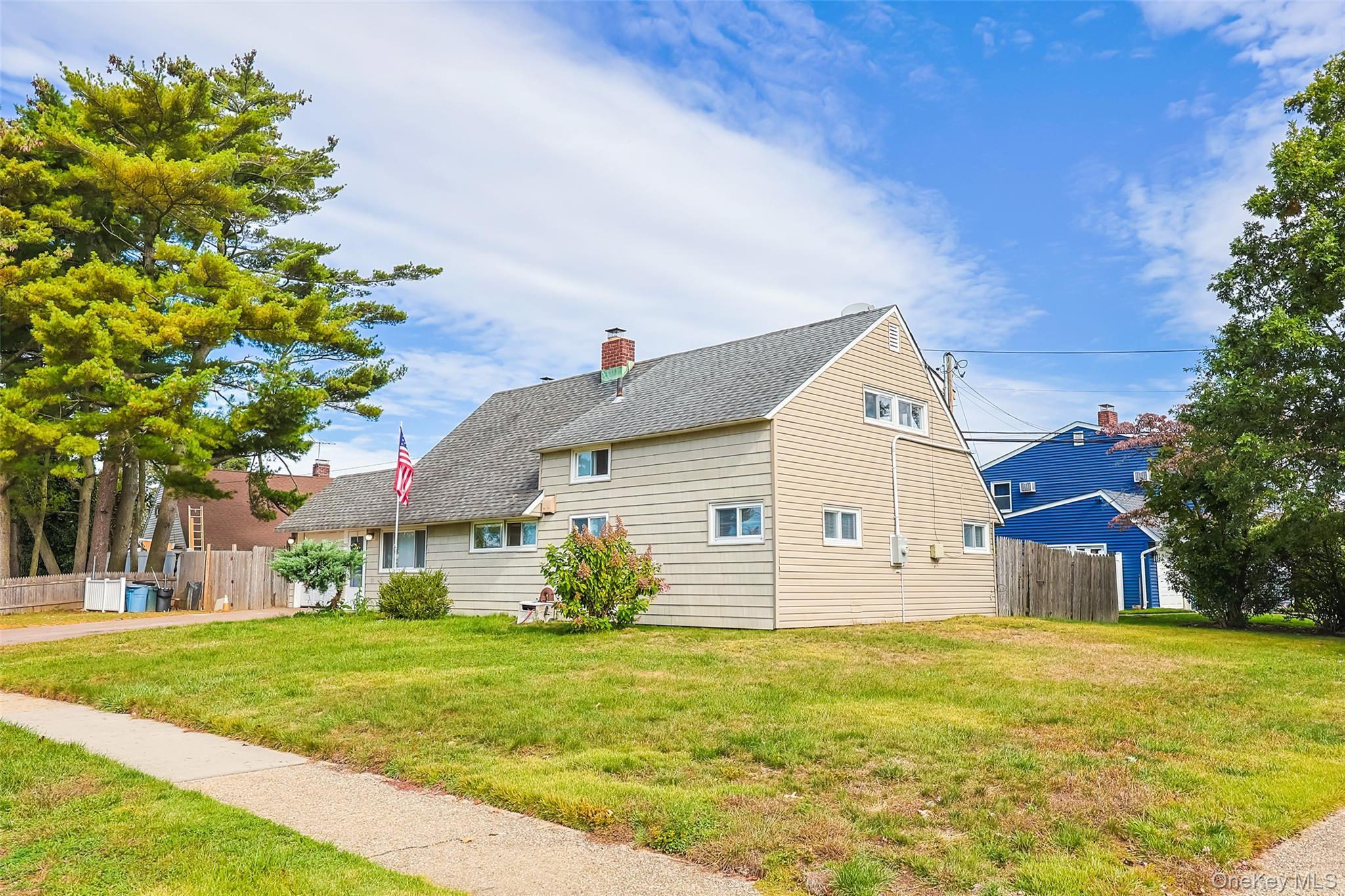 Single Family Sprucewood  Nassau County, NY 11756, MLS-925547-3