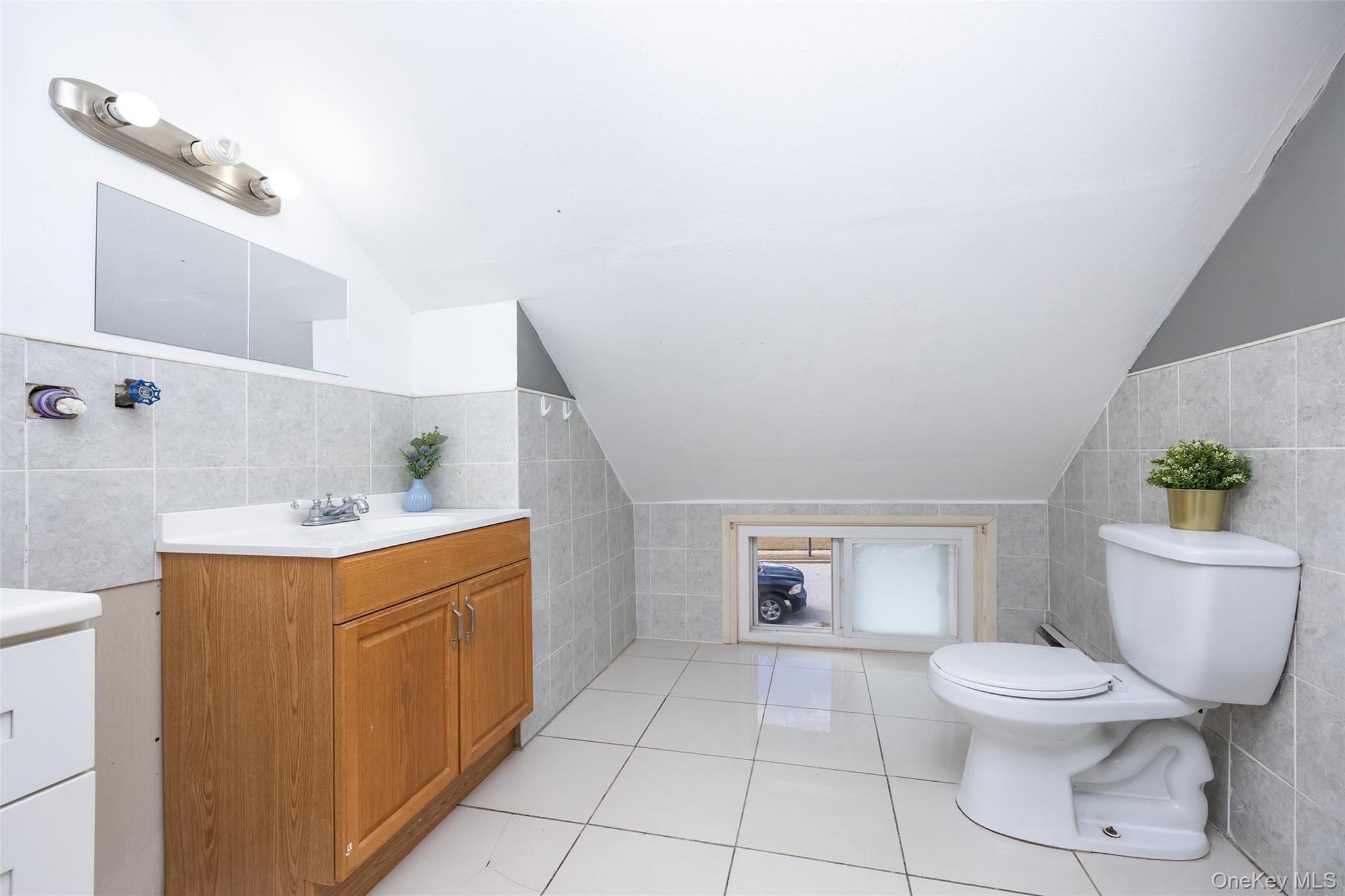 Single Family Sprucewood  Nassau County, NY 11756, MLS-925547-30