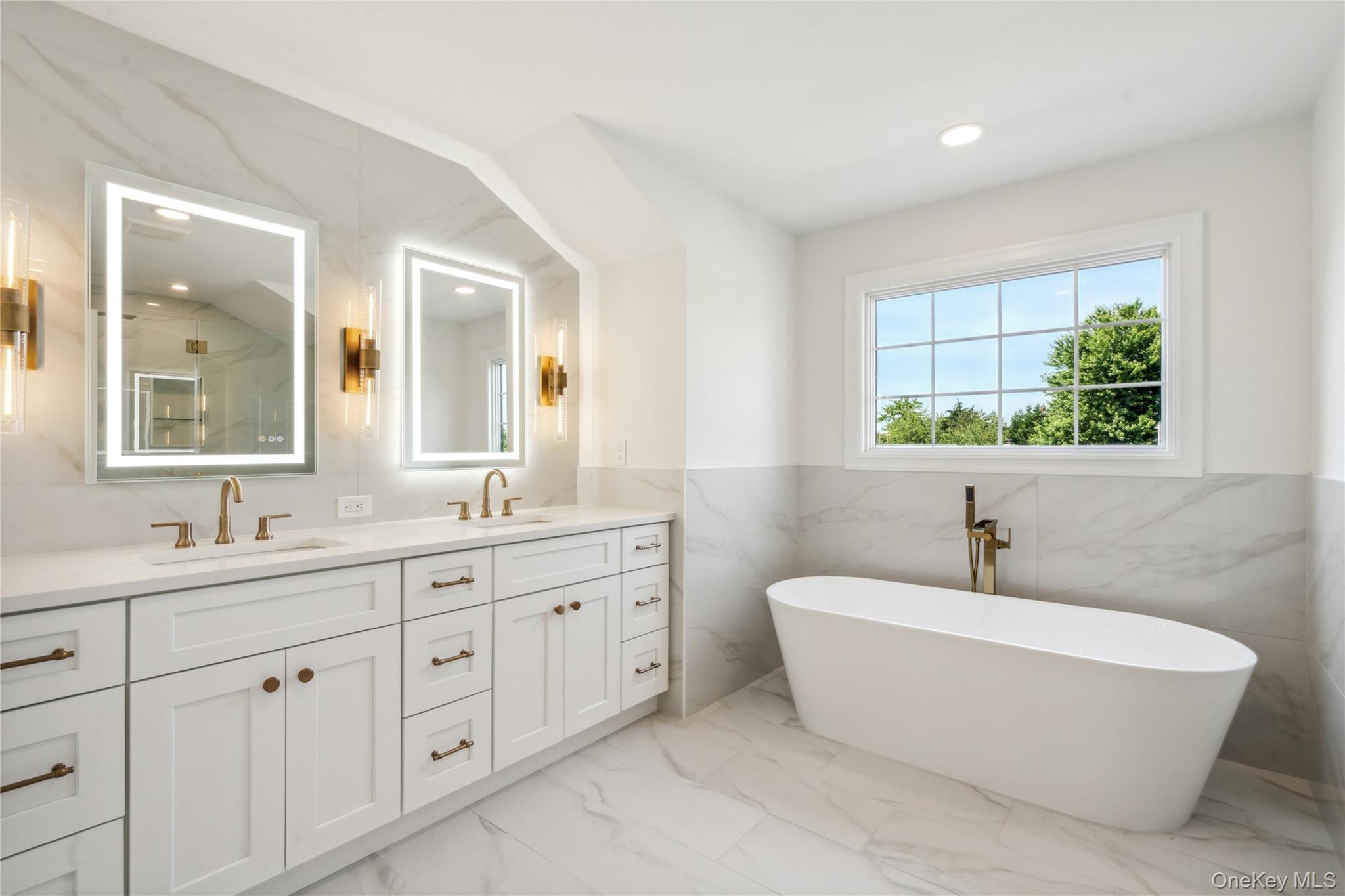 Single Family Calvin Nassau County, NY 11791, MLS-925561-13