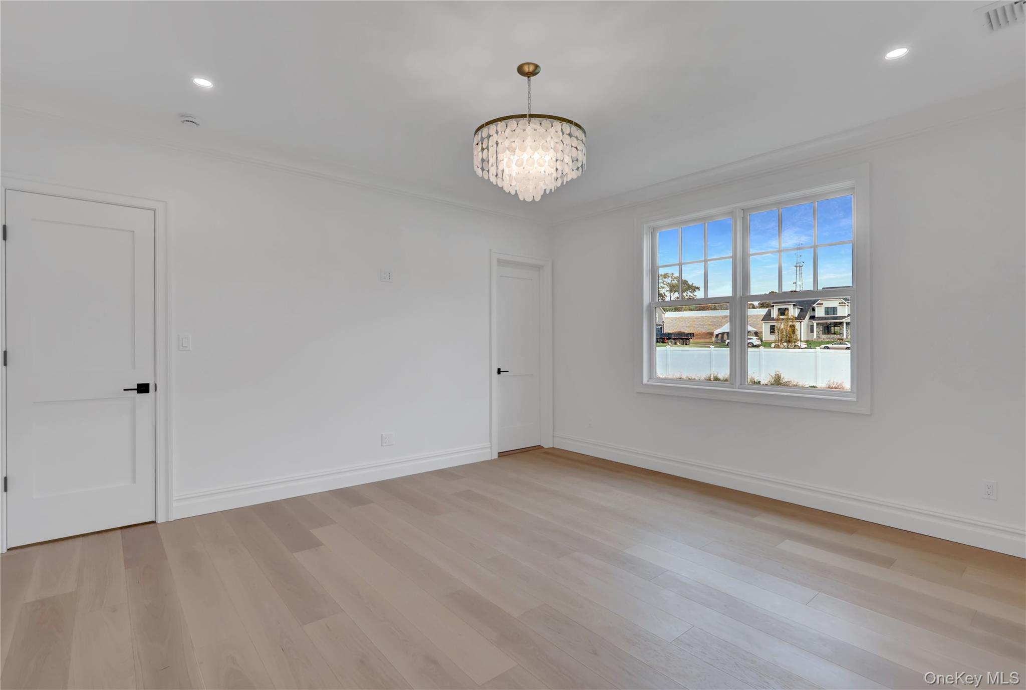 Single Family Estates Suffolk County, NY 11747, MLS-925599-15