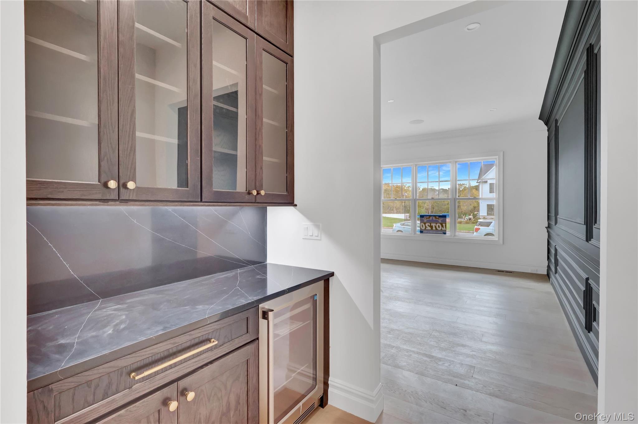 Single Family Estates Suffolk County, NY 11747, MLS-925599-5