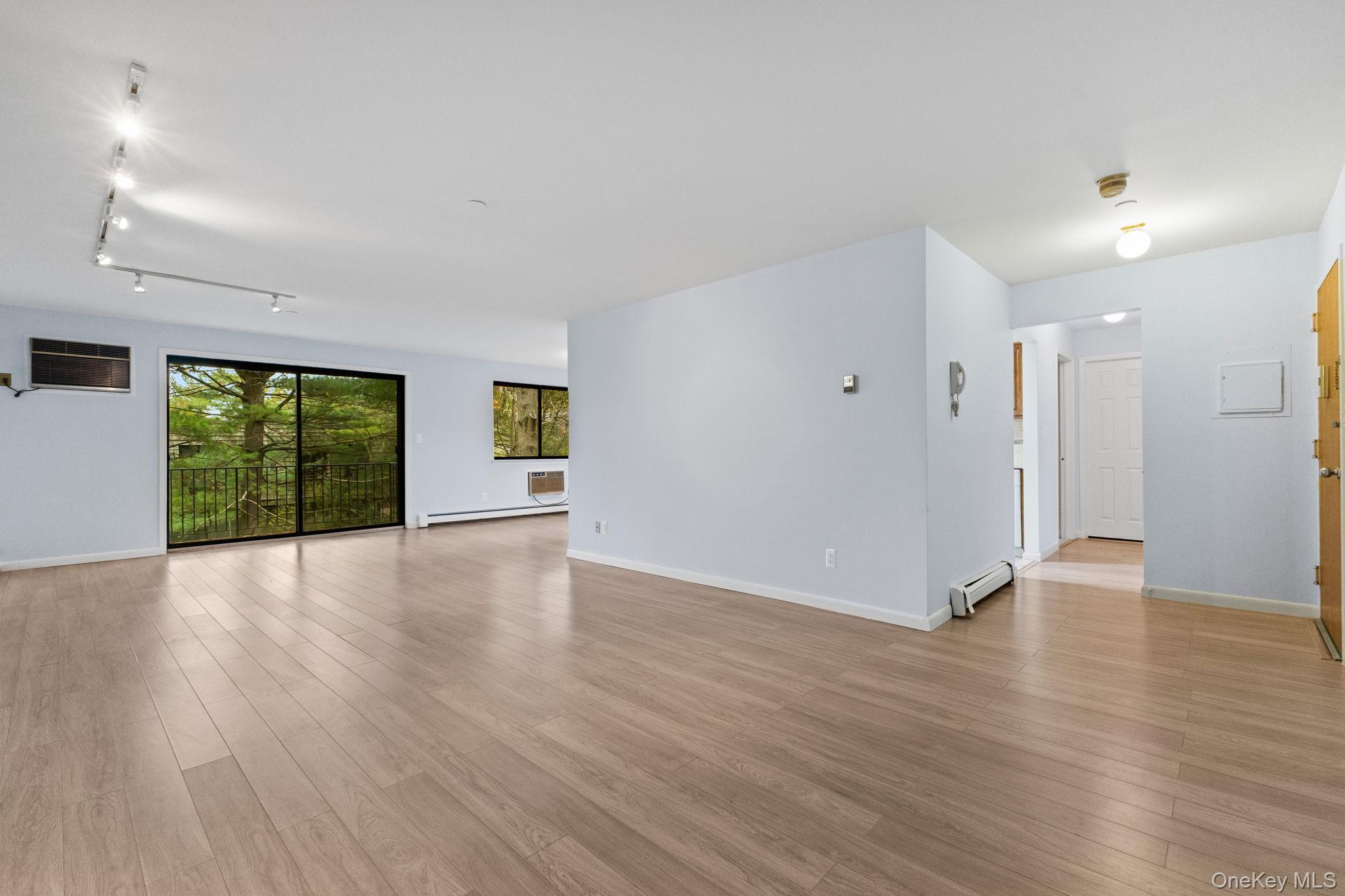 Single Family Central Park Westchester County, NY 10583, MLS-925632-5