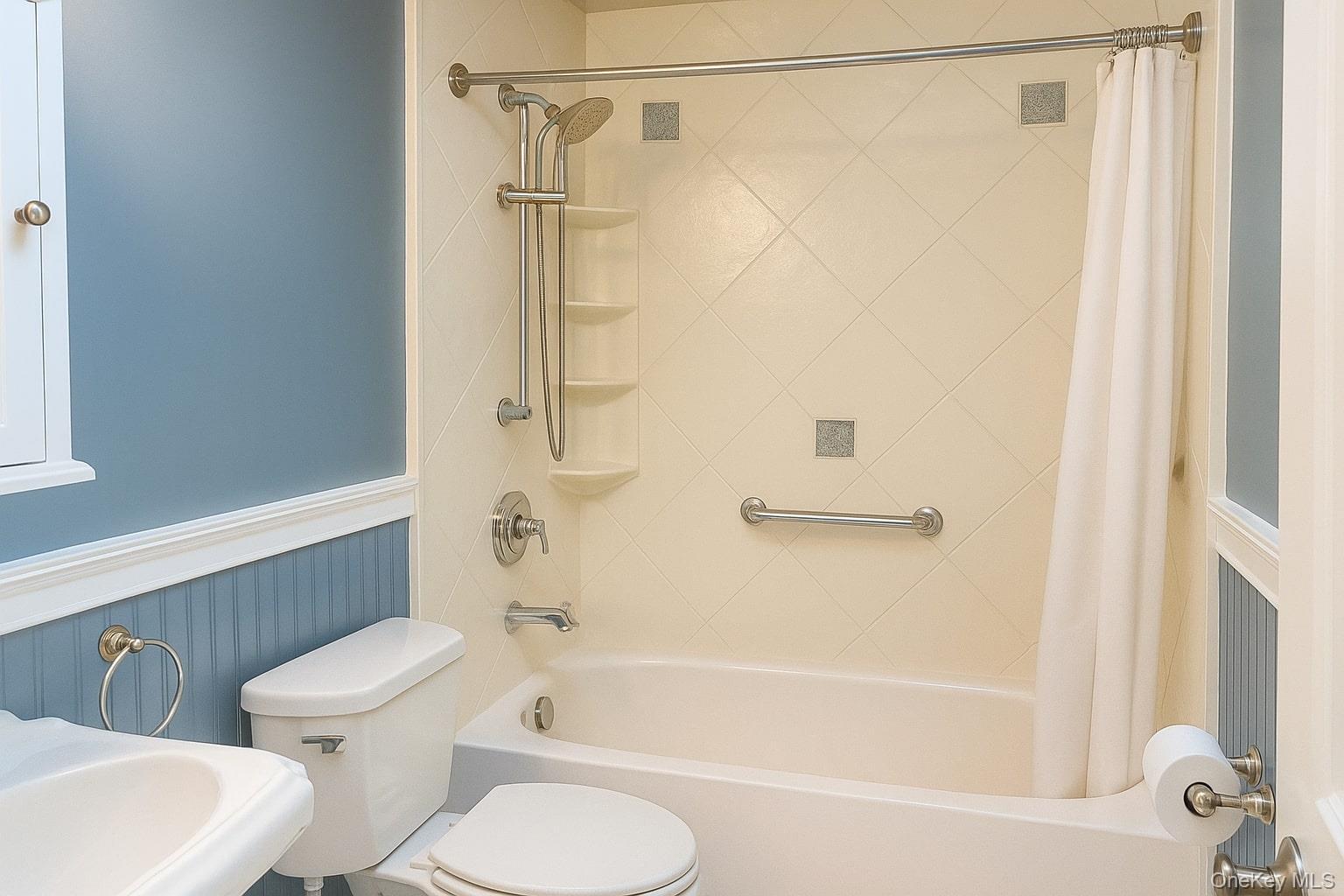 Single Family Hot Water  Suffolk County, NY 11949, MLS-925638-11