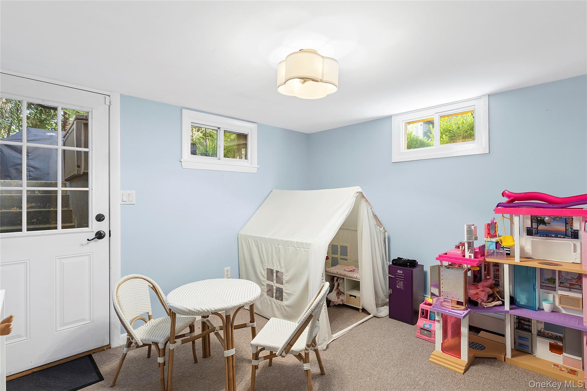 Single Family 15th  Nassau County, NY 11579, MLS-925639-15