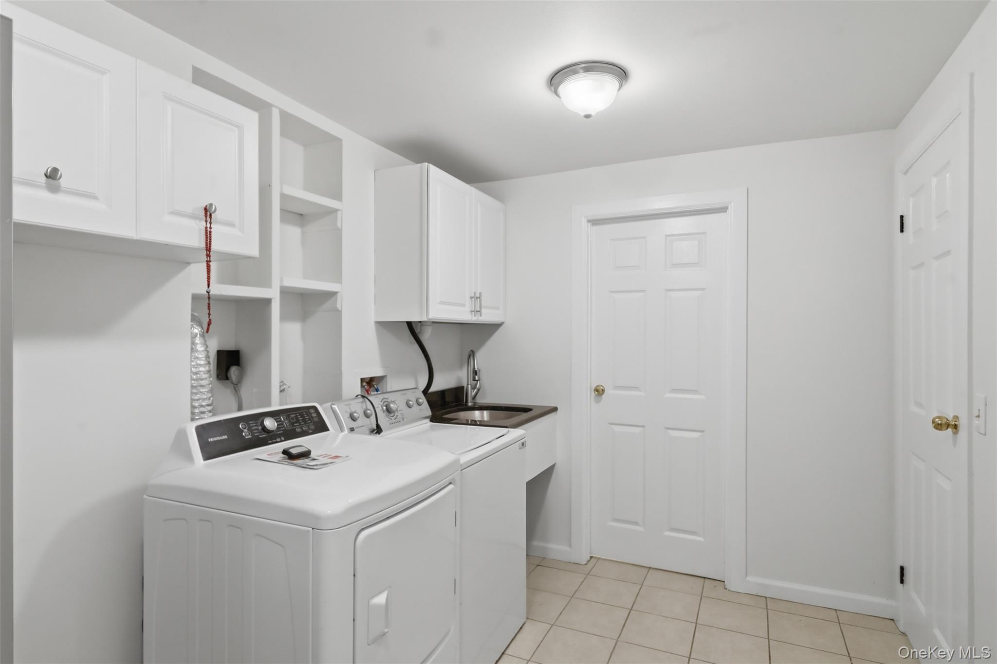 Single Family Blue Jay Drive Orange County, NY 12550, MLS-925641-47