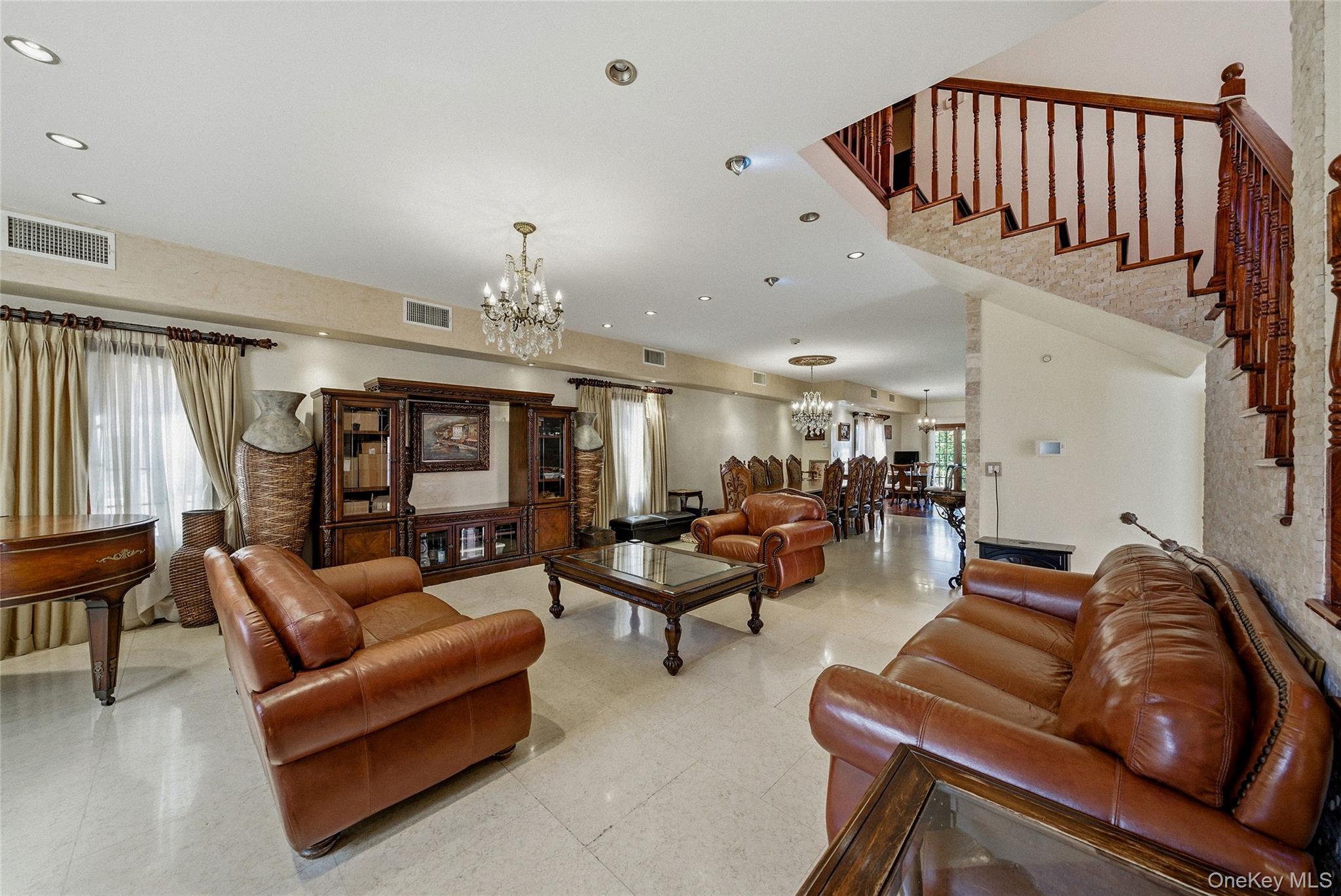 Single Family Radnor Queens, NY 11432, MLS-925654-2