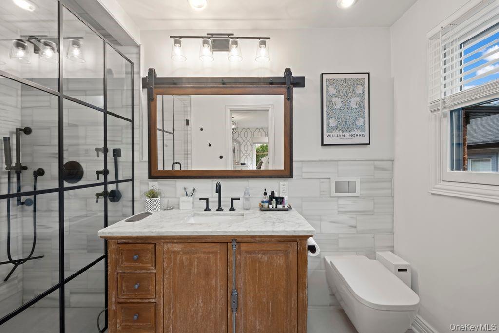 Single Family Beacon Staten Island, NY 10306, MLS-925658-17