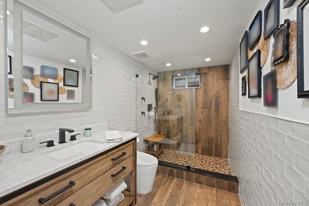 Single Family Beacon Staten Island, NY 10306, MLS-925658-25