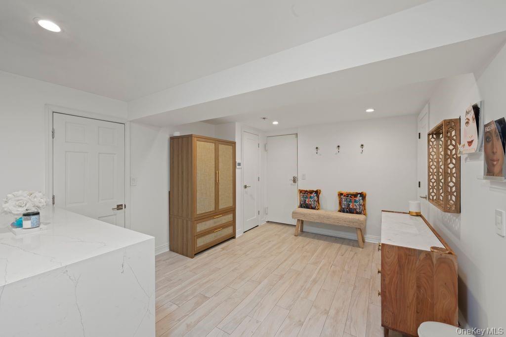 Single Family Beacon Staten Island, NY 10306, MLS-925658-28