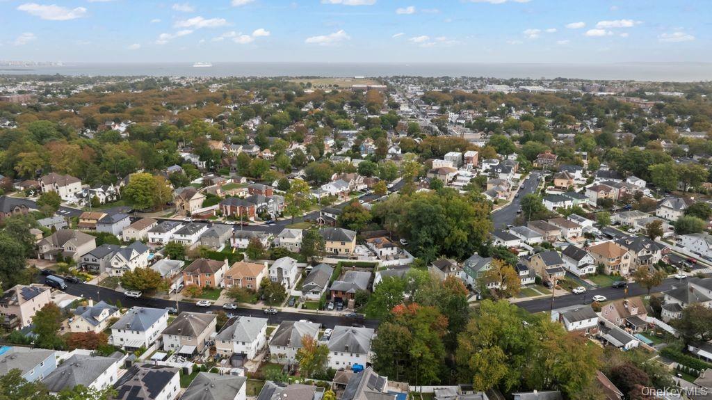 Single Family Beacon Staten Island, NY 10306, MLS-925658-35